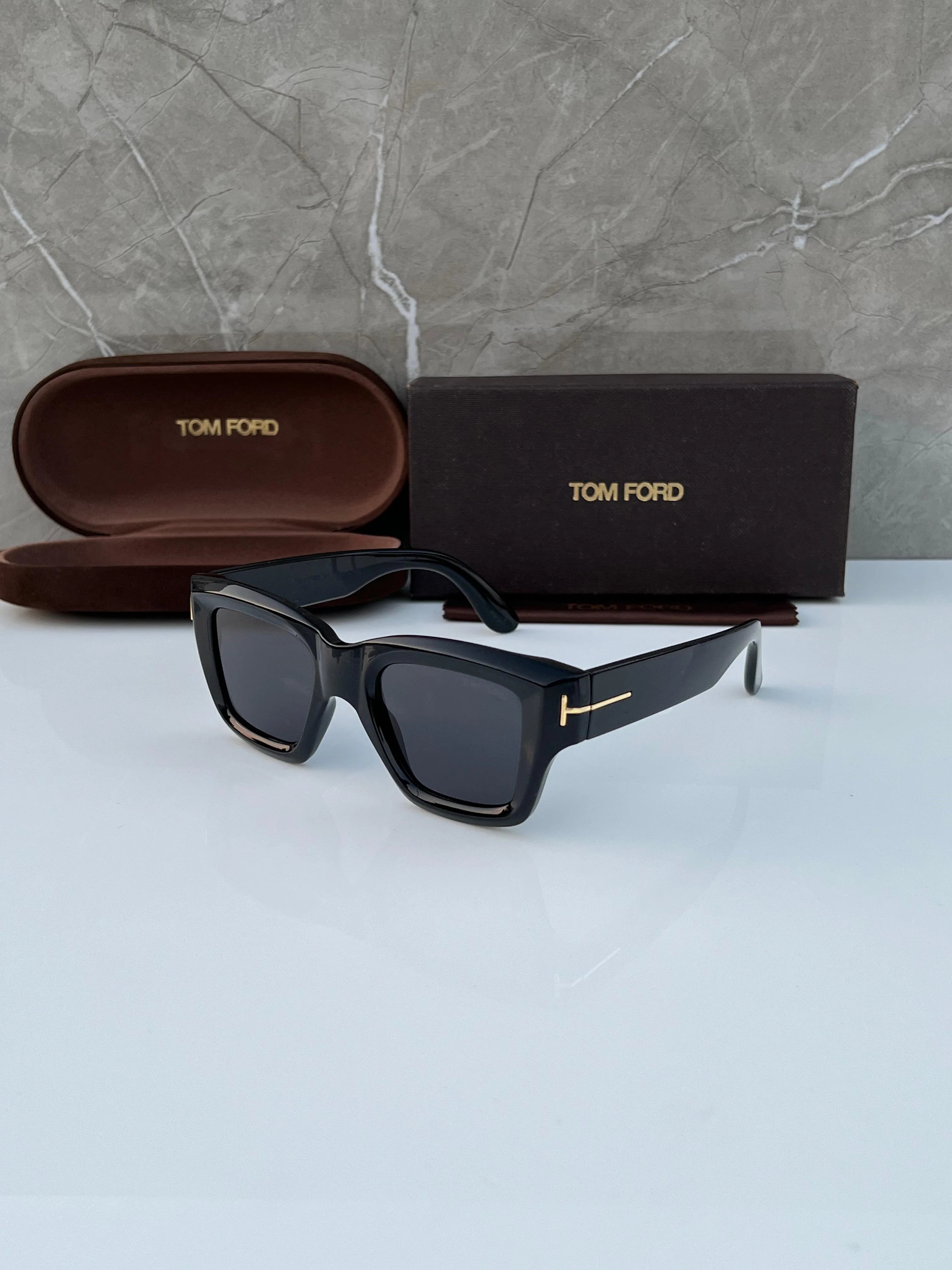 Tom_ford cm *