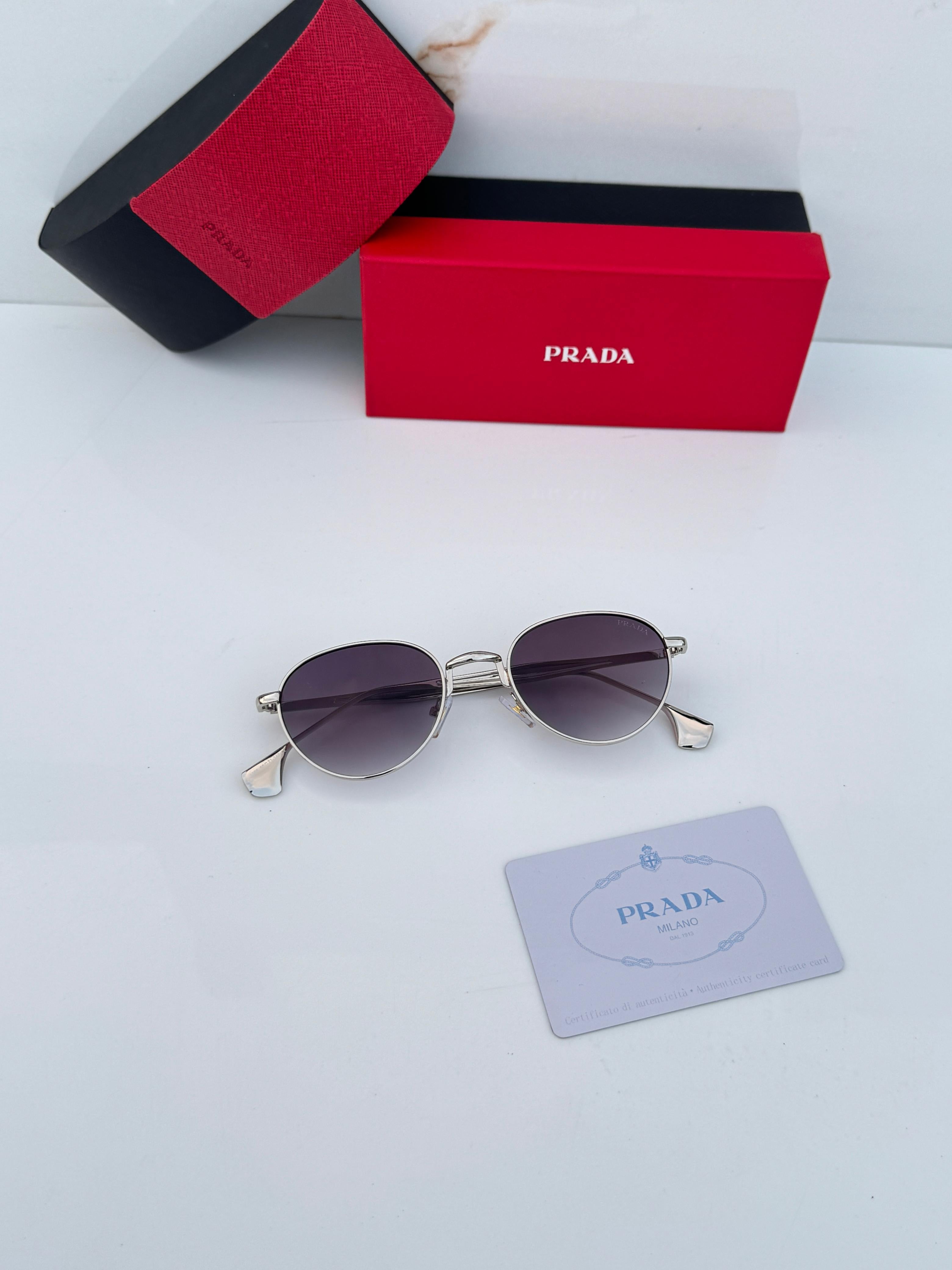 Pra_da unisex silver with box kit