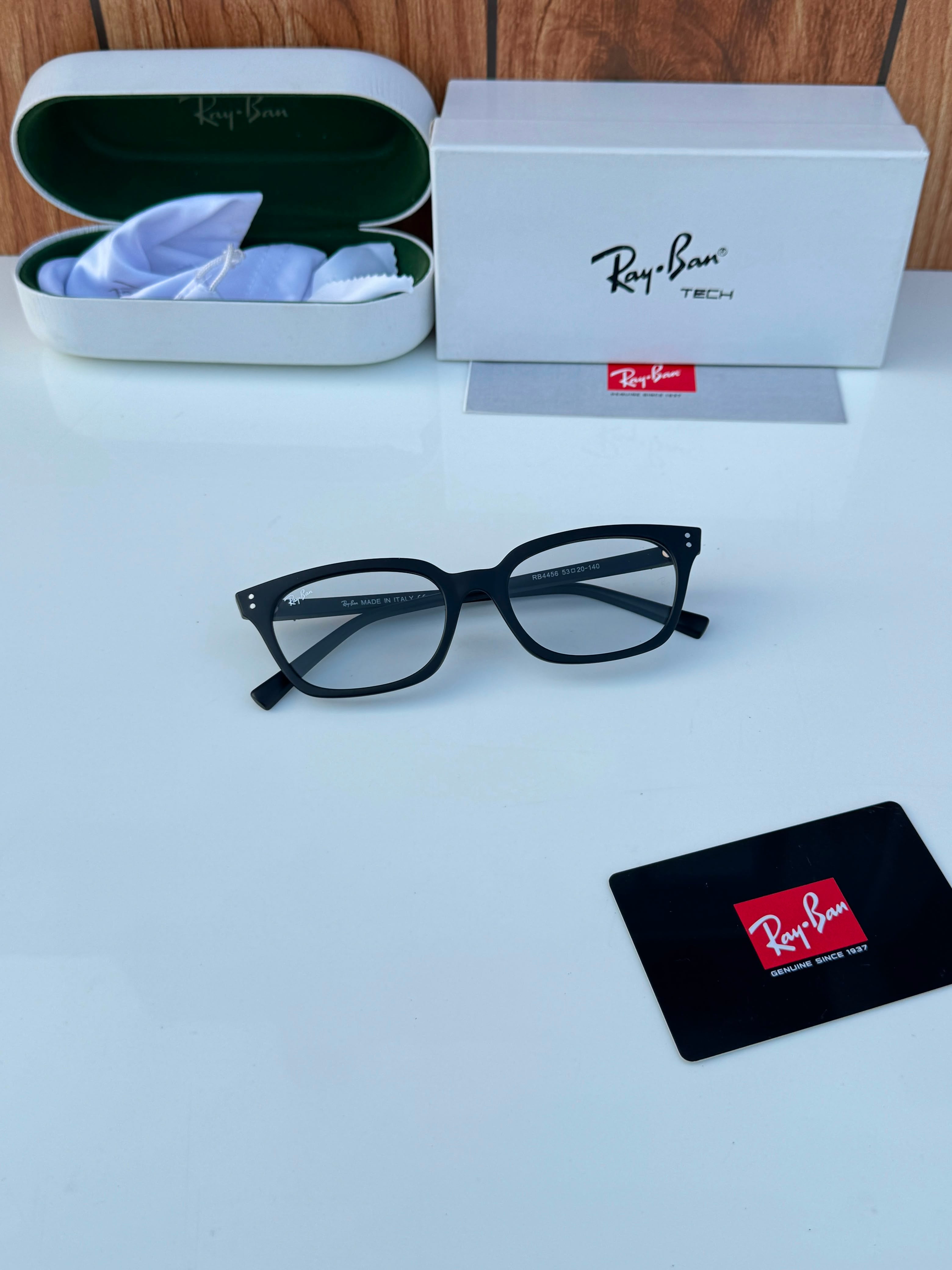 Ray_ban black plano unisex with box kit