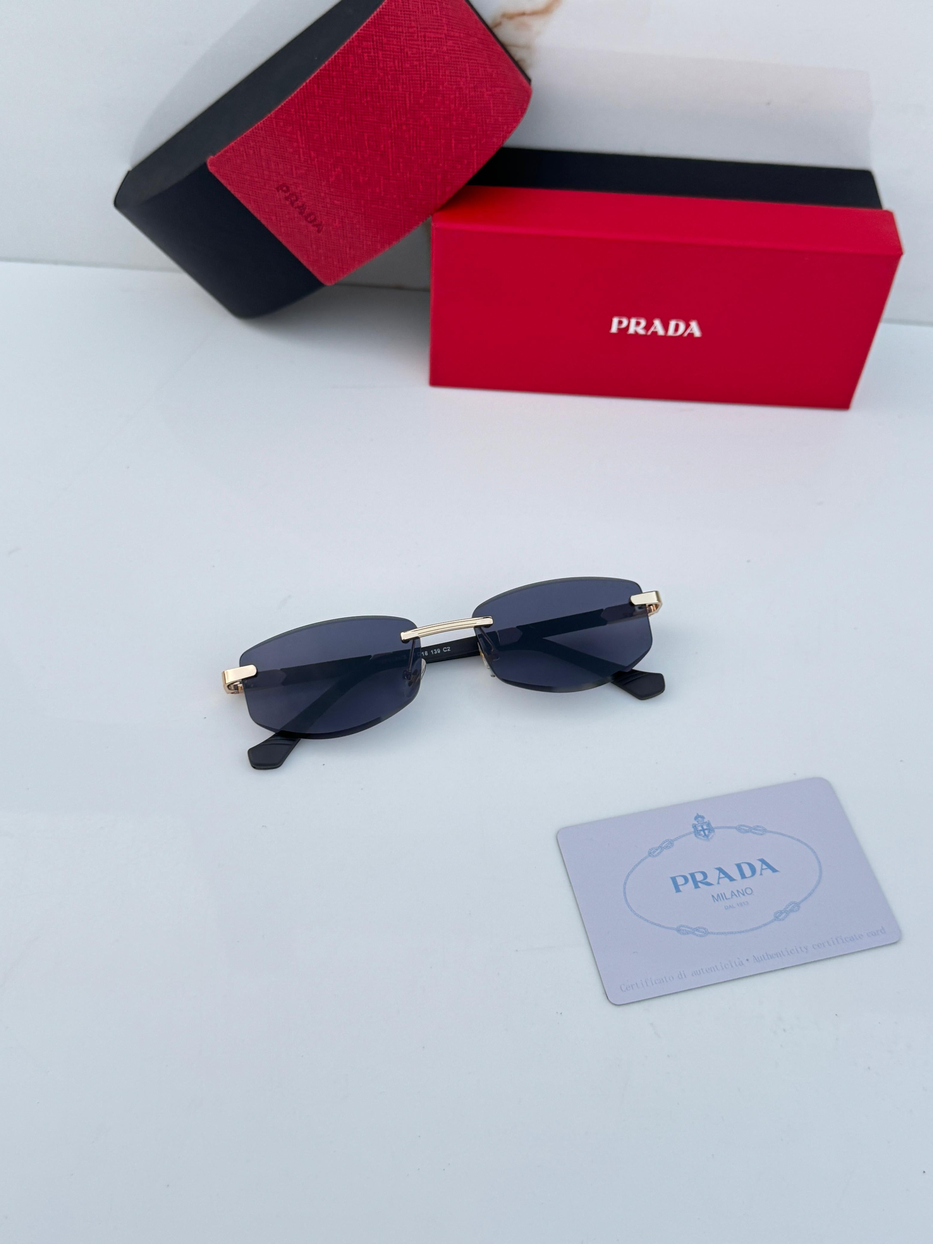 Pra_da gold black unisex with box kit