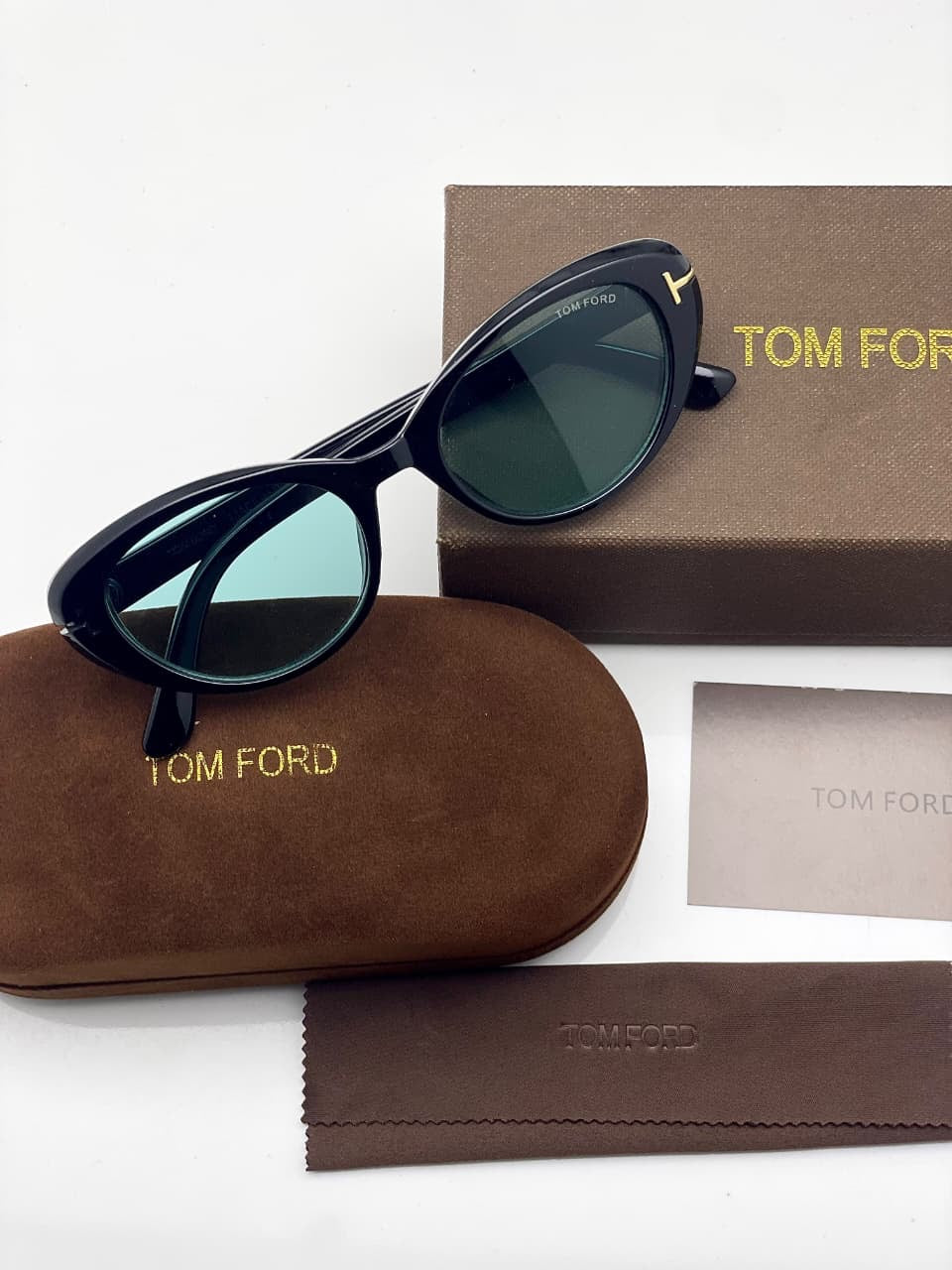 Tom_ford blue shaded black sunglasses for women