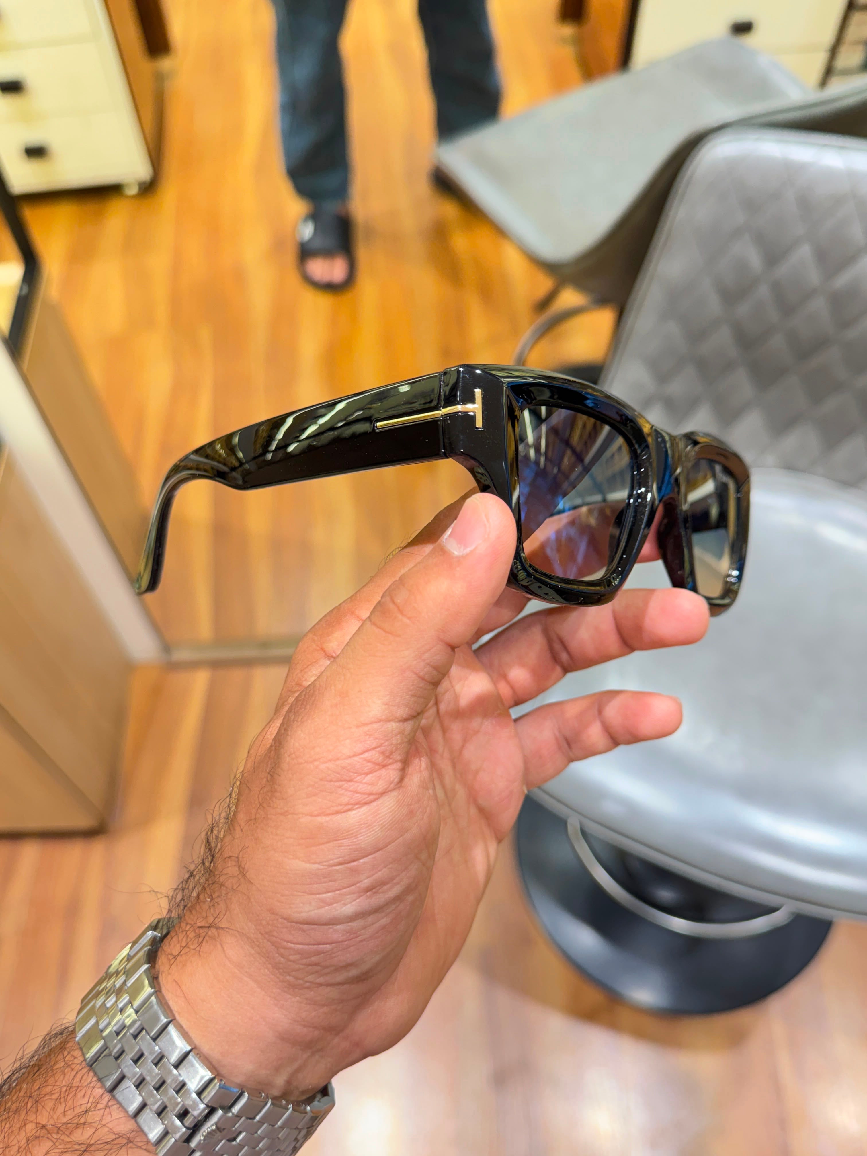 To_m ford sea blue sunglasses with box kit