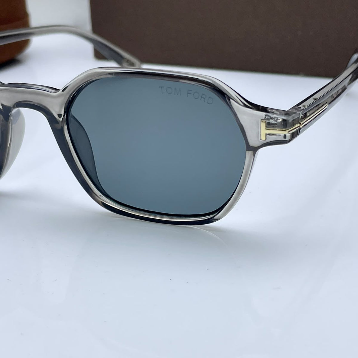 Tom_for_d grey sunglasses with original box kit