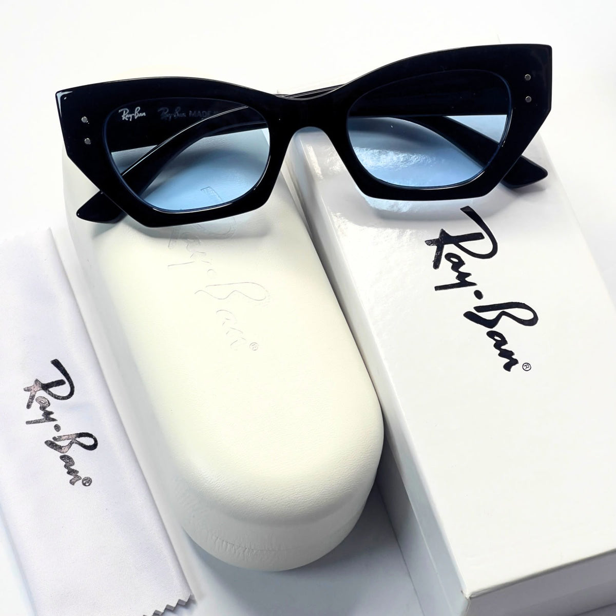 Ray_ban black & blue shaded sunglasses