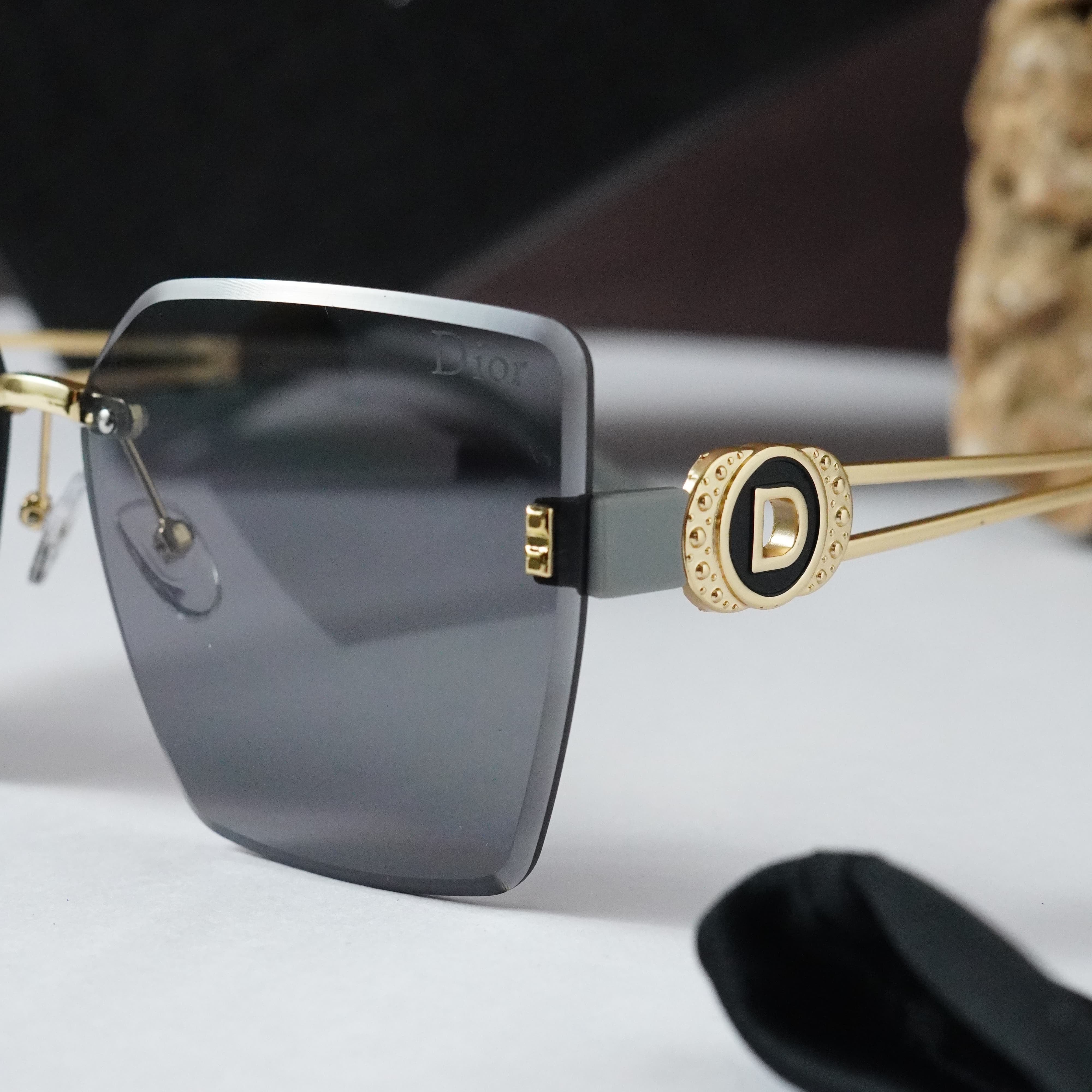 Di_or gold black grey shaded with box kit