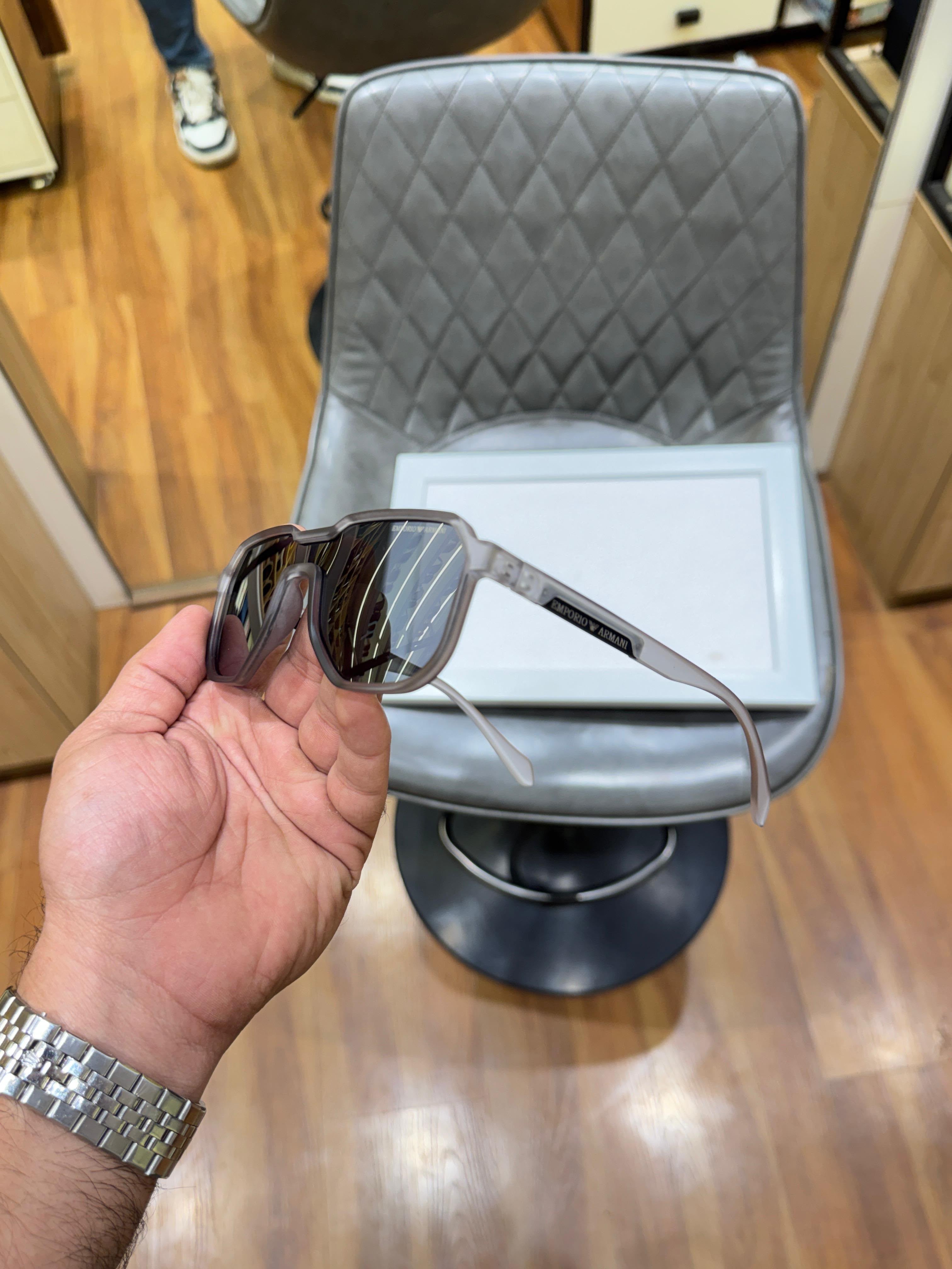 Empo_rio ar_mani grey black sunglasses with box kit