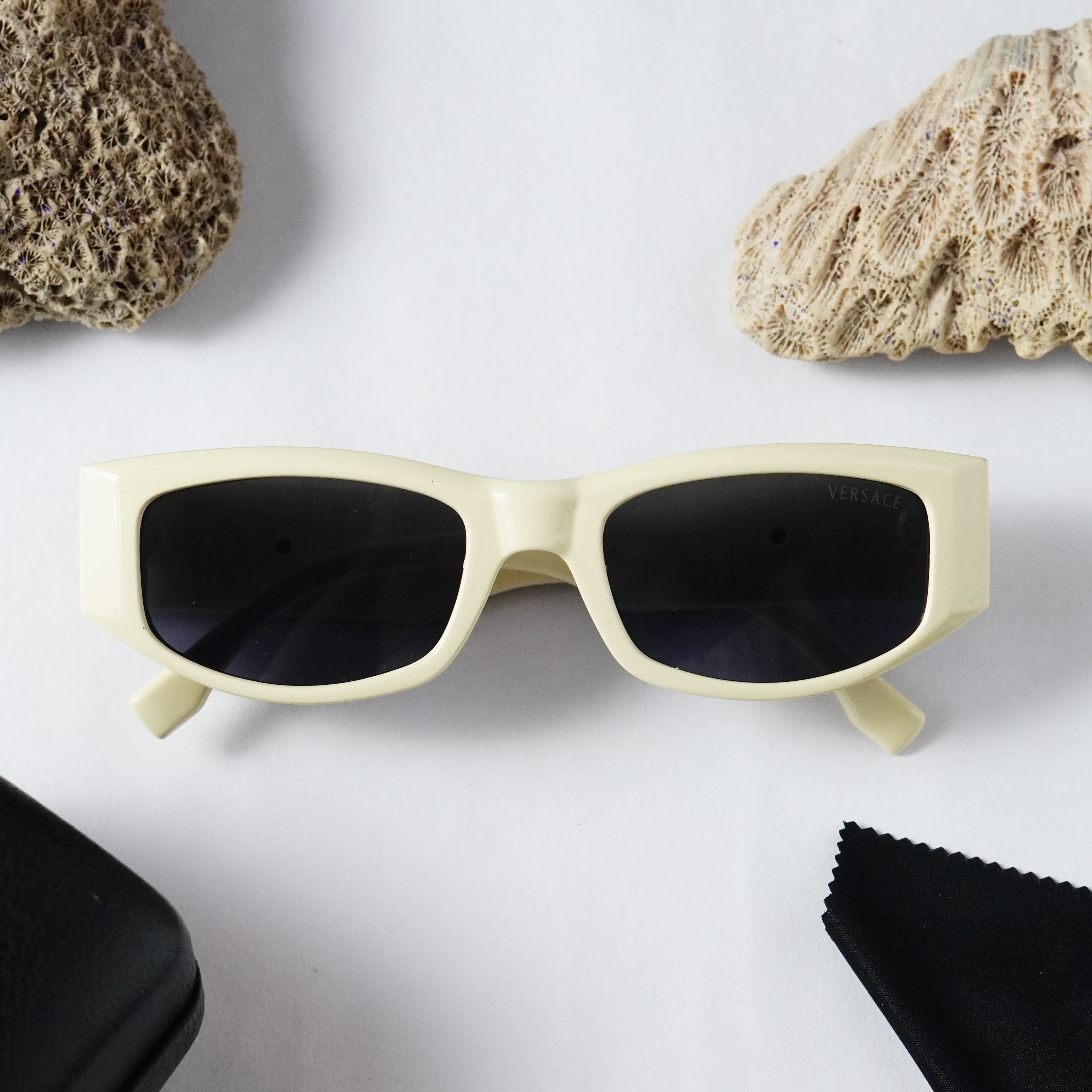 Ver_sace white for mens with box kit