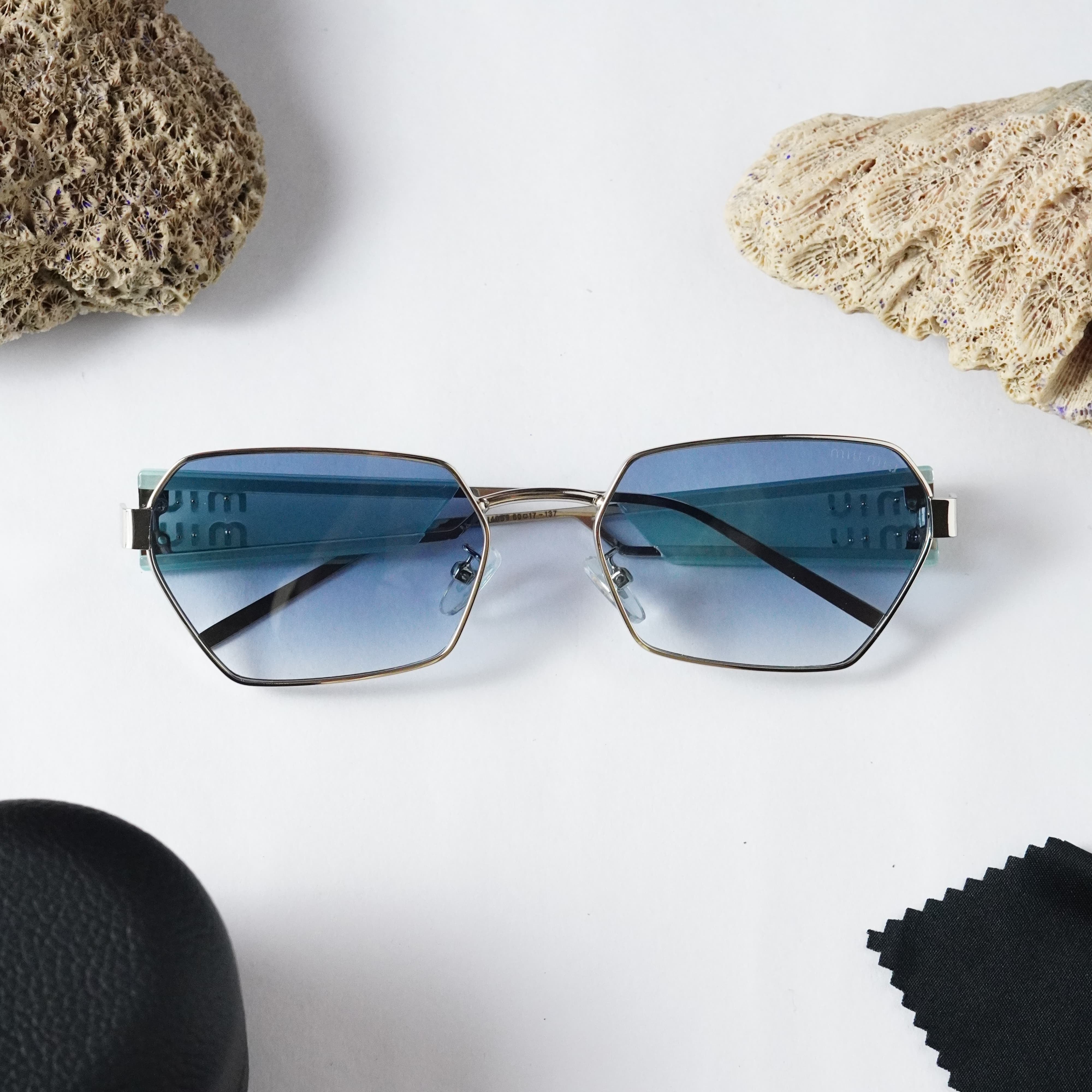 Miu_miu silver blue unisex with box kit