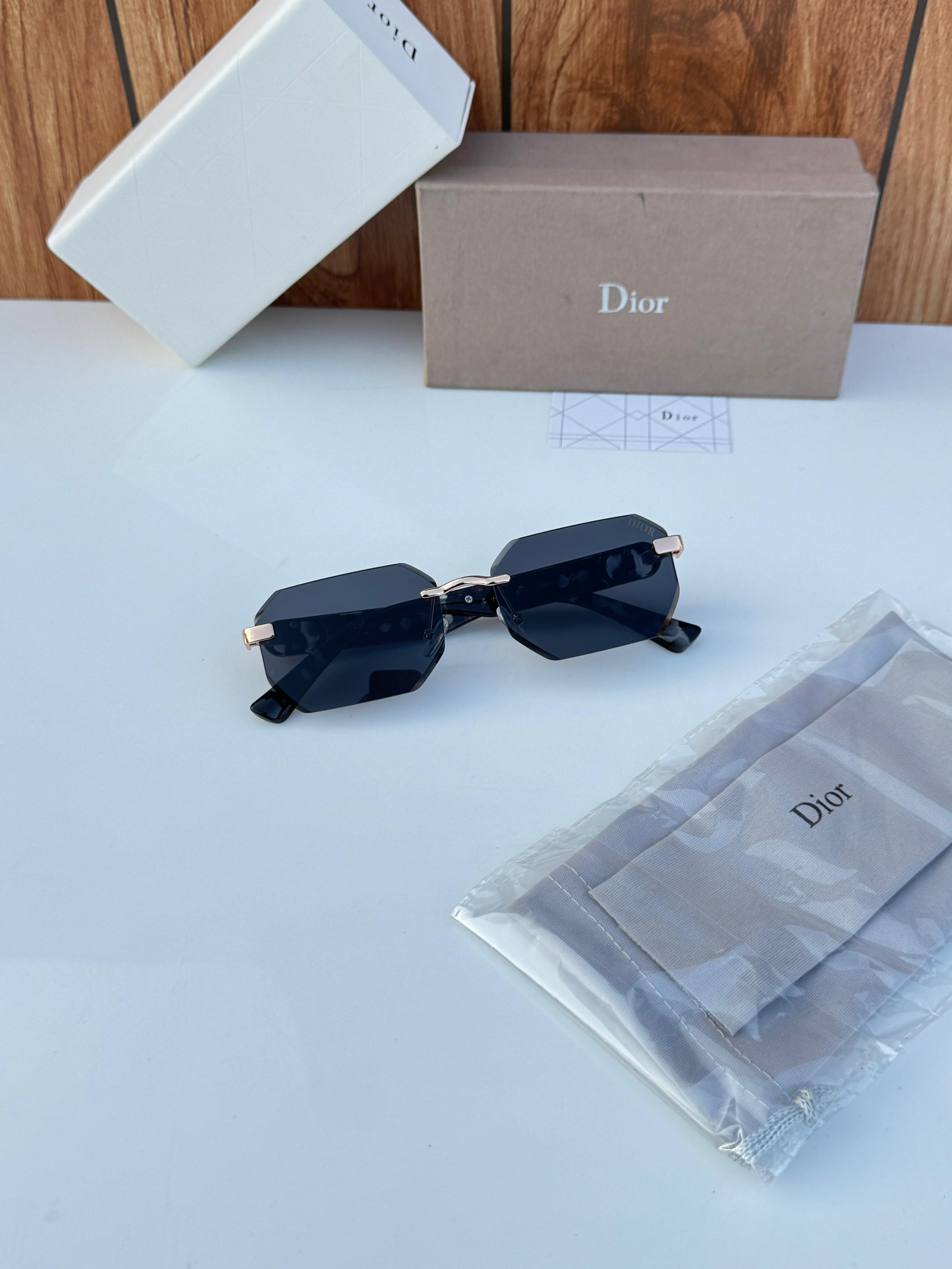 Dio_r premium gold black sunglasses 🕶️