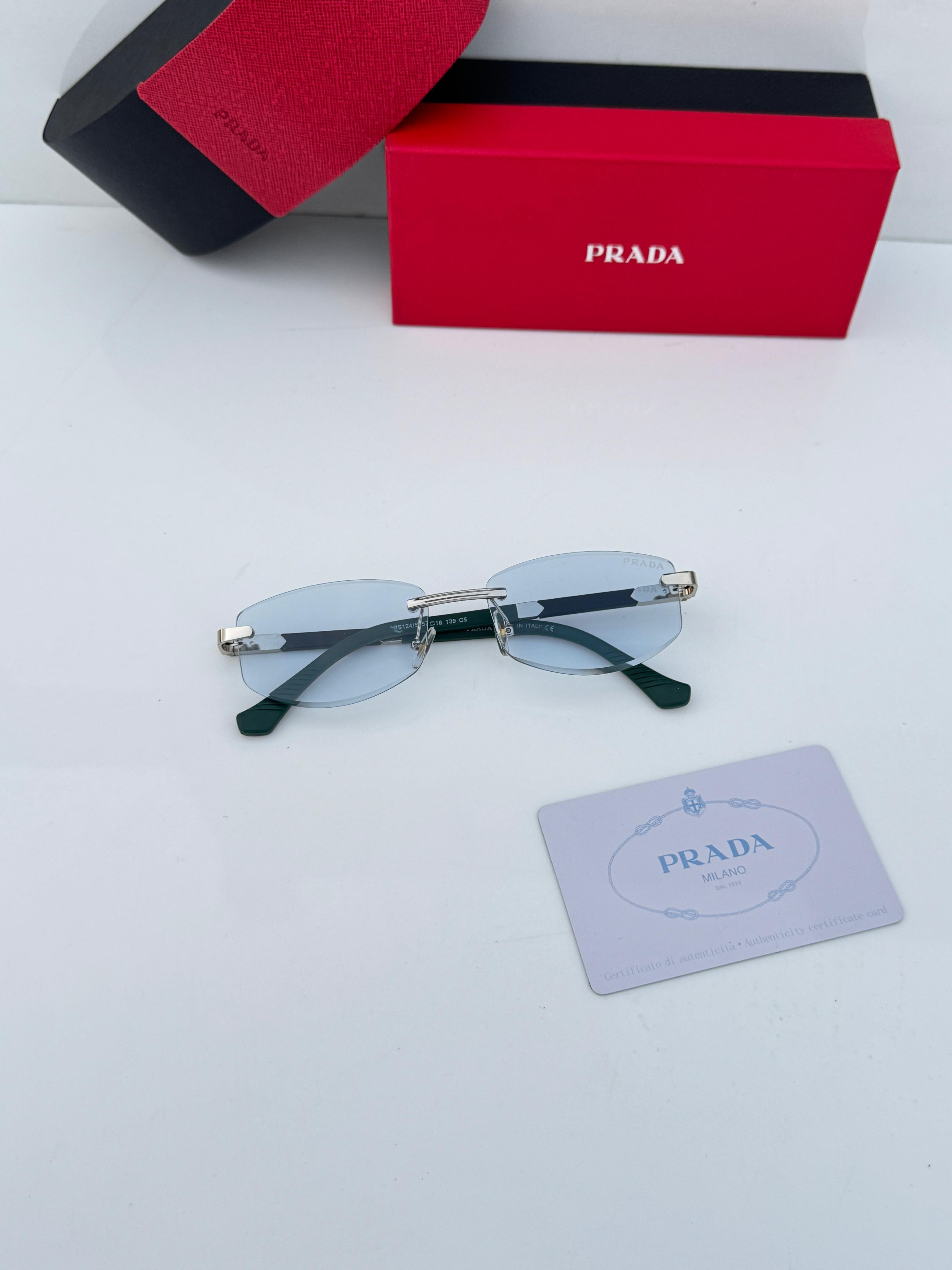 Pra_da silver blue shaded unisex with box kit