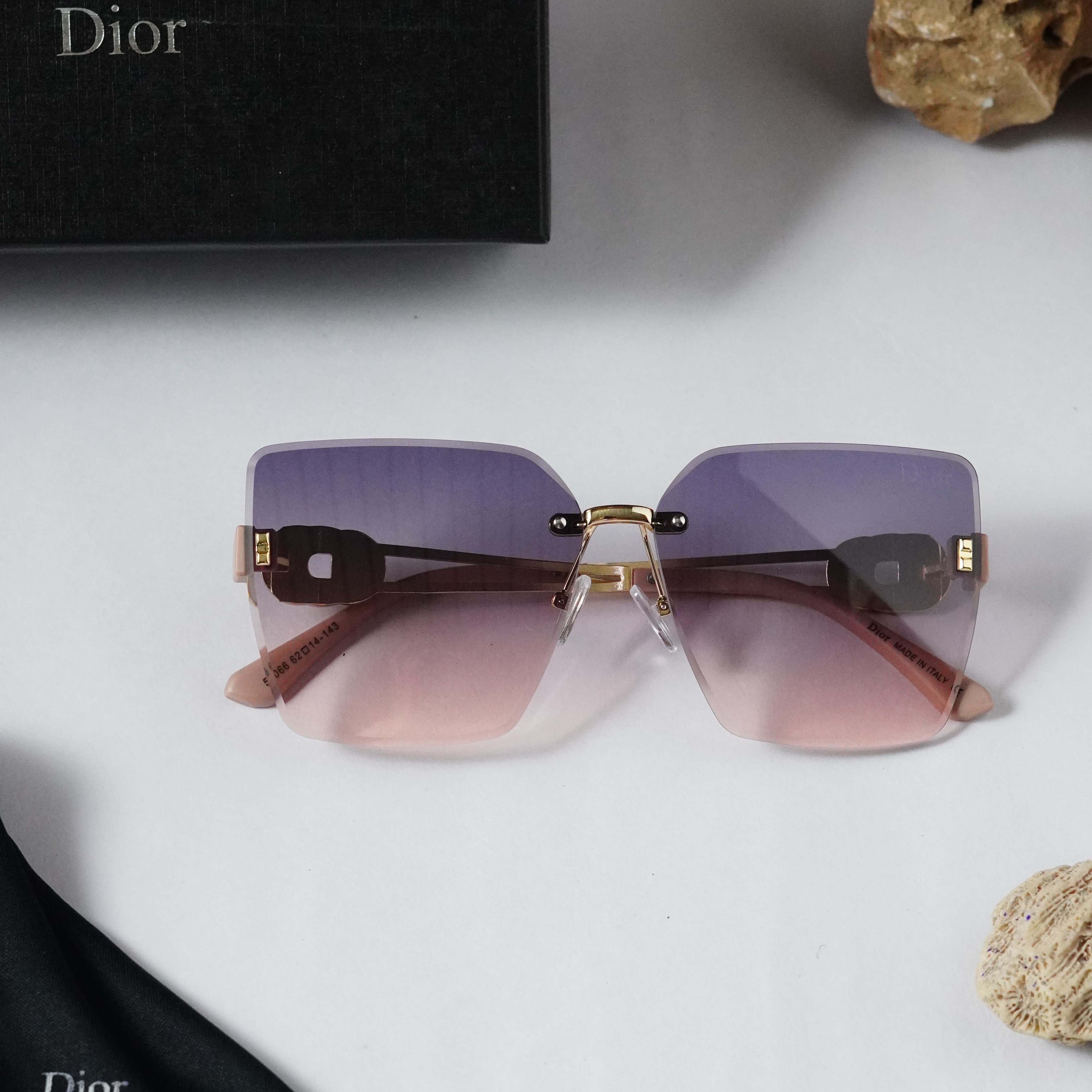 Di_or brown for womens with box kit