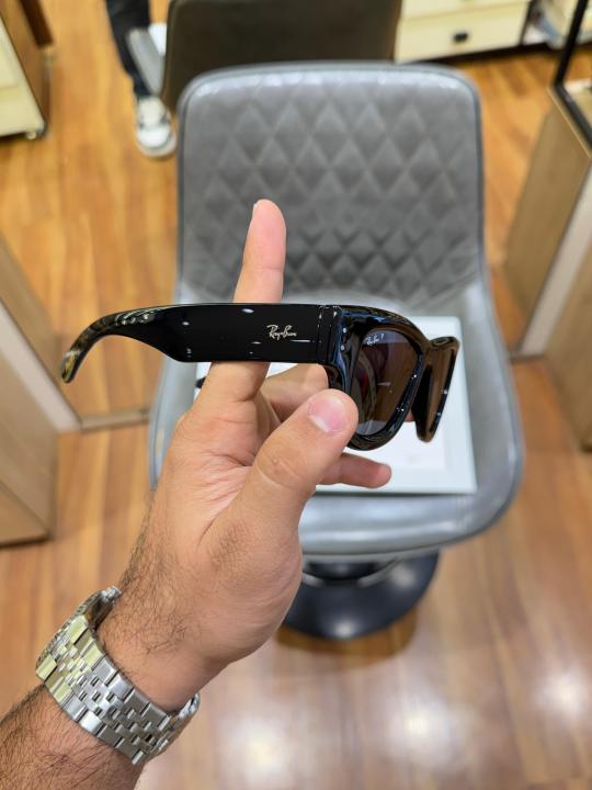 R_ay_Ban way_ferar sunglasses with original box