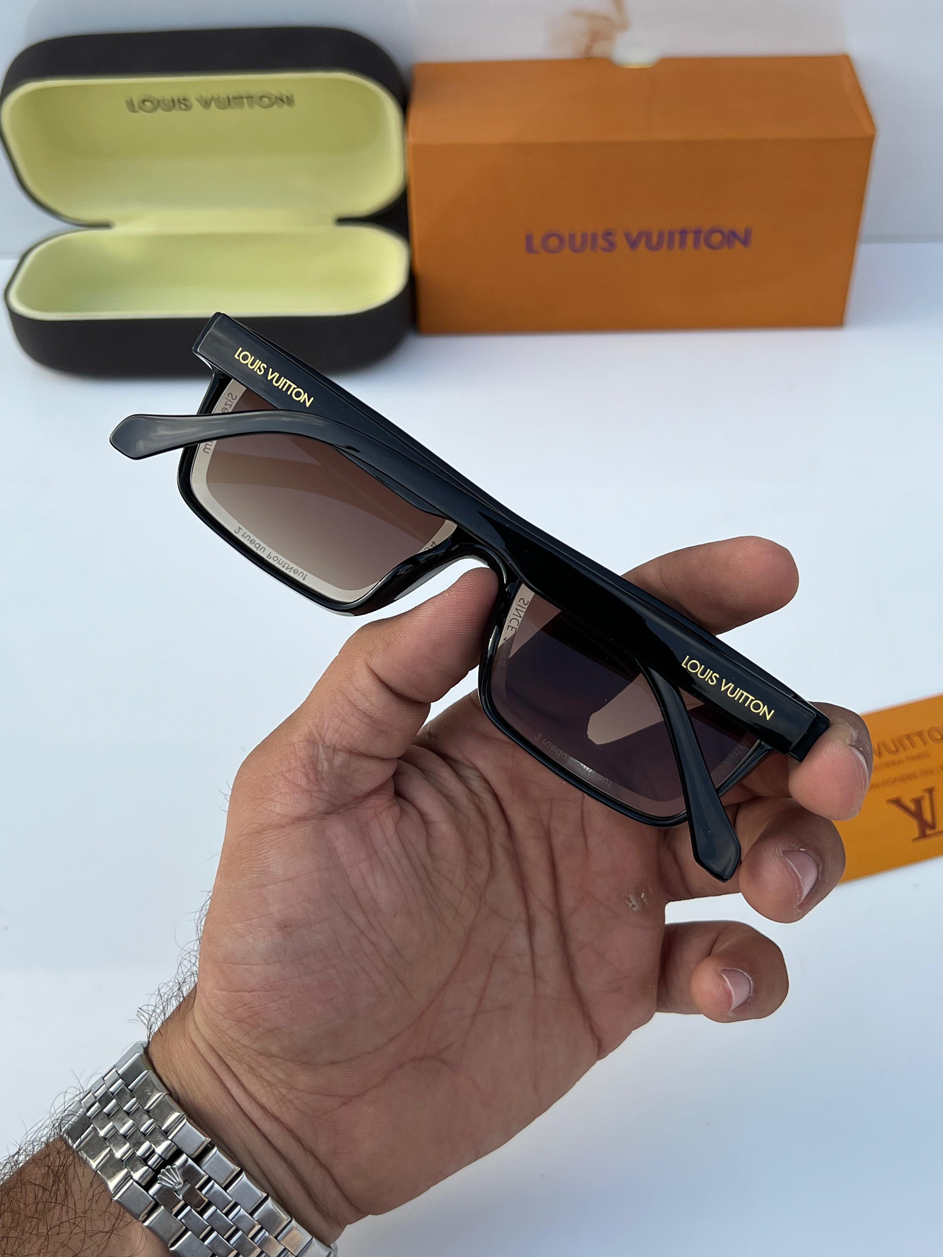 Lou_is vuitt_on black brown unisex with box kit