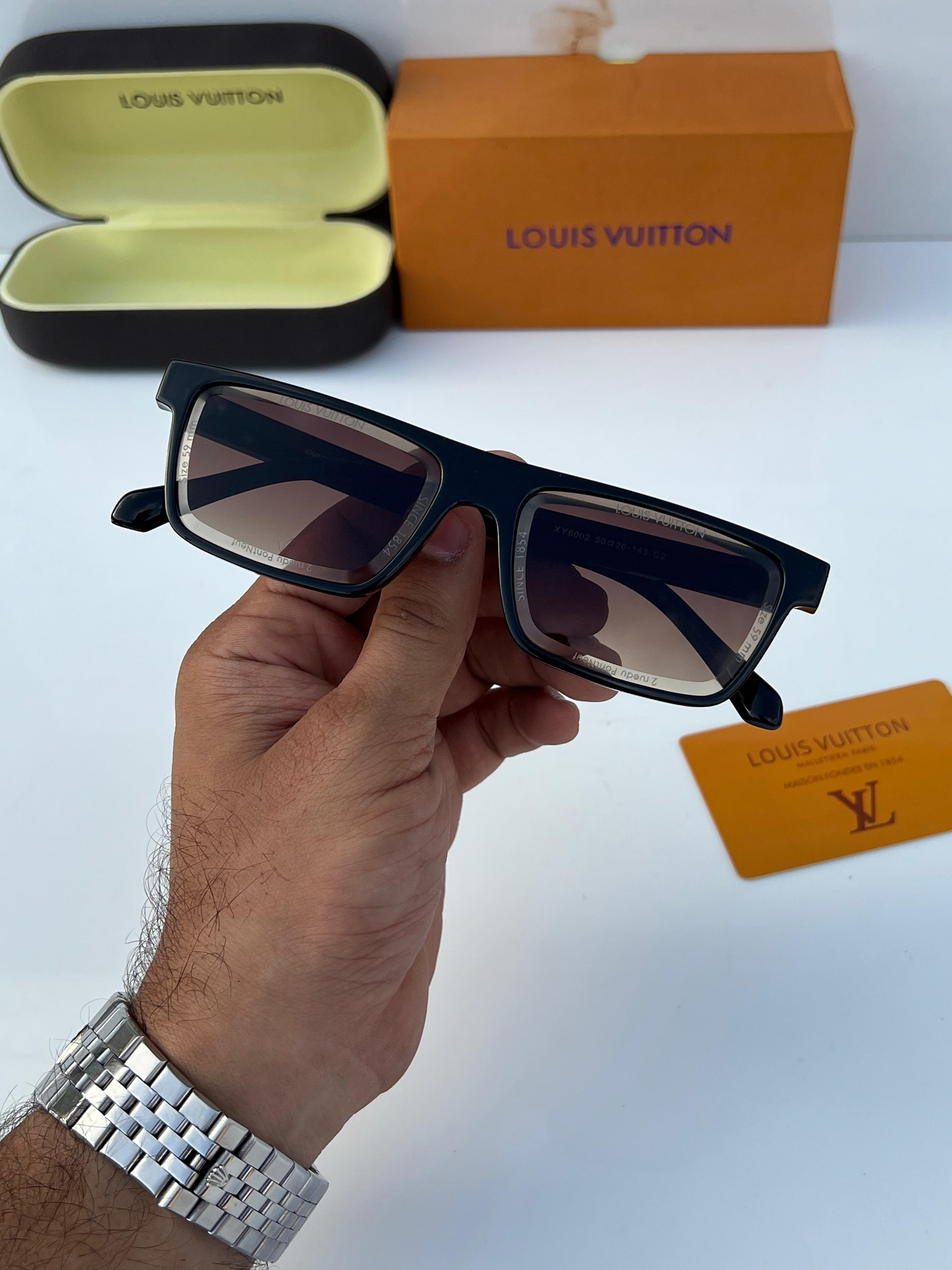 Lou_is vuitt_on black brown unisex with box kit