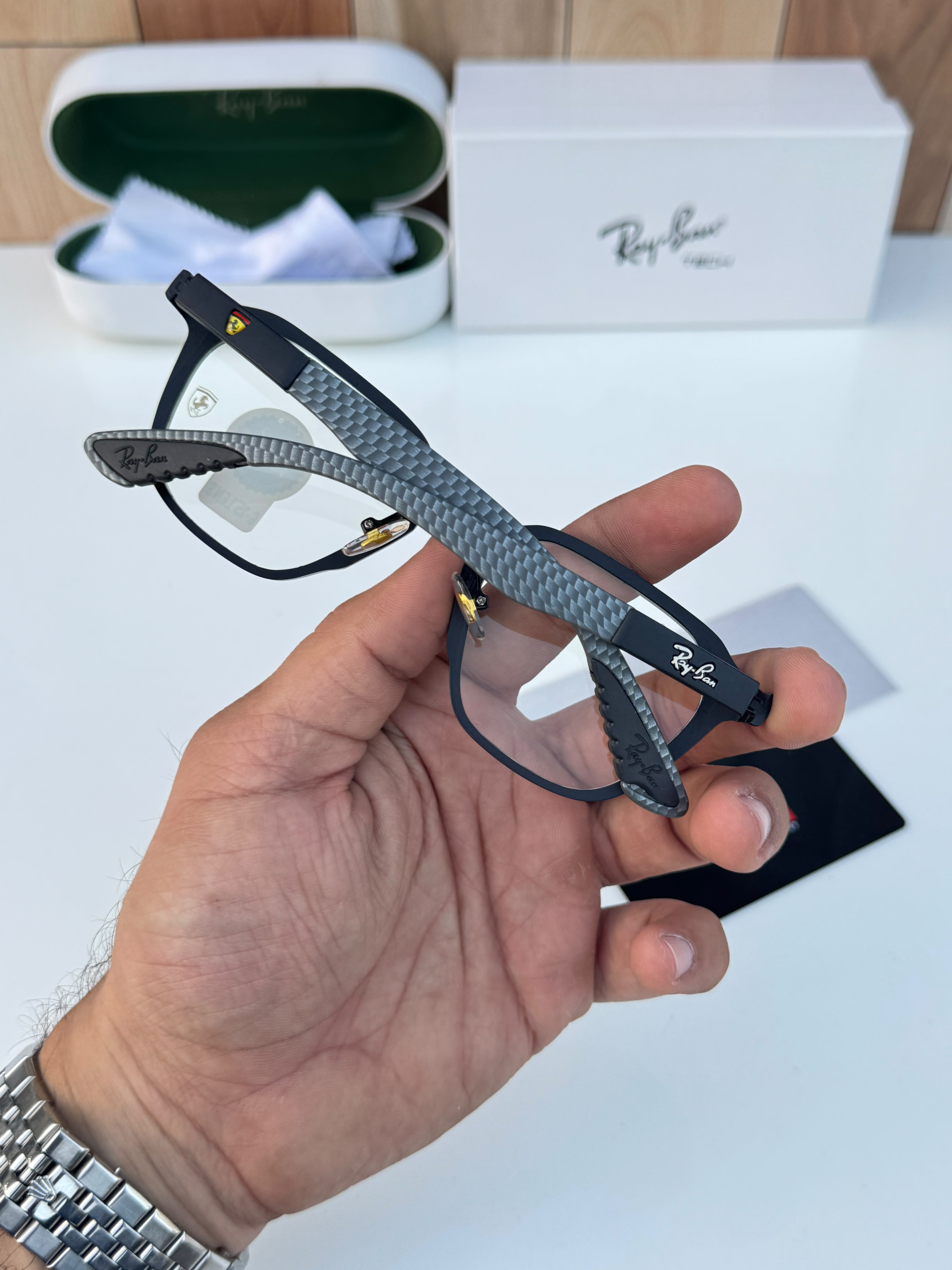 Ray_ban black unisex plano with box kit