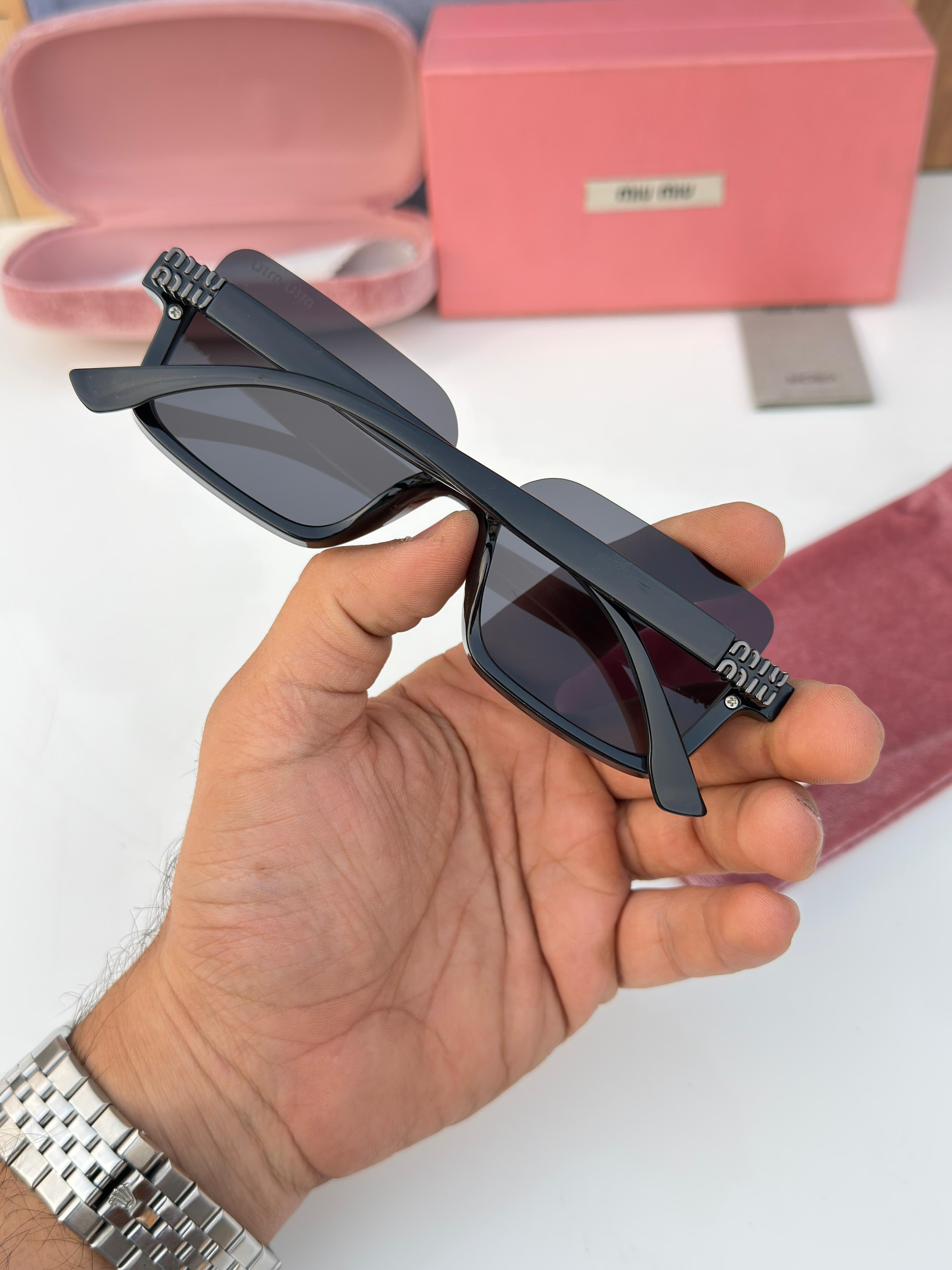 Miu_miu black for womens with box kit