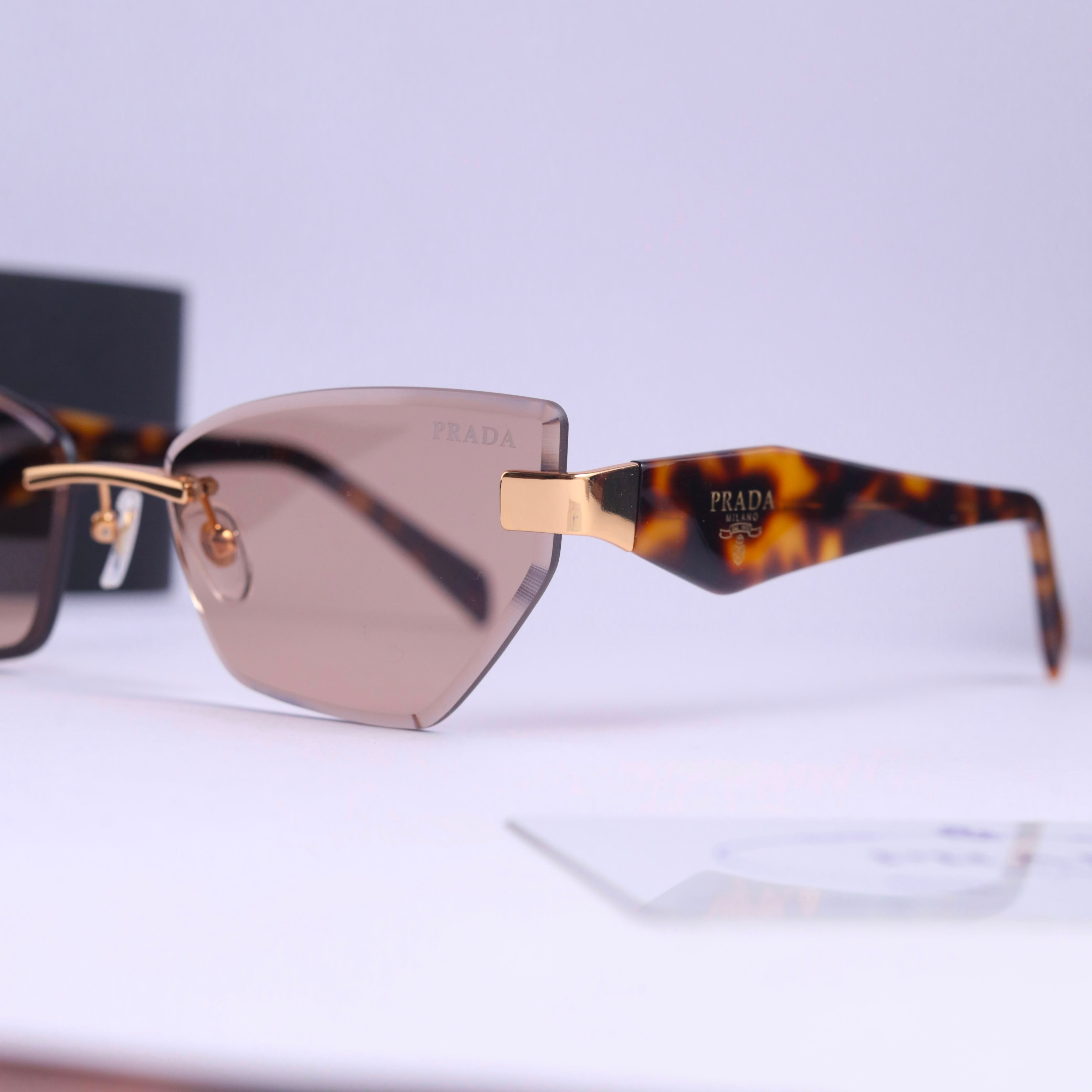 Pra_da gold peach unisex with box kit