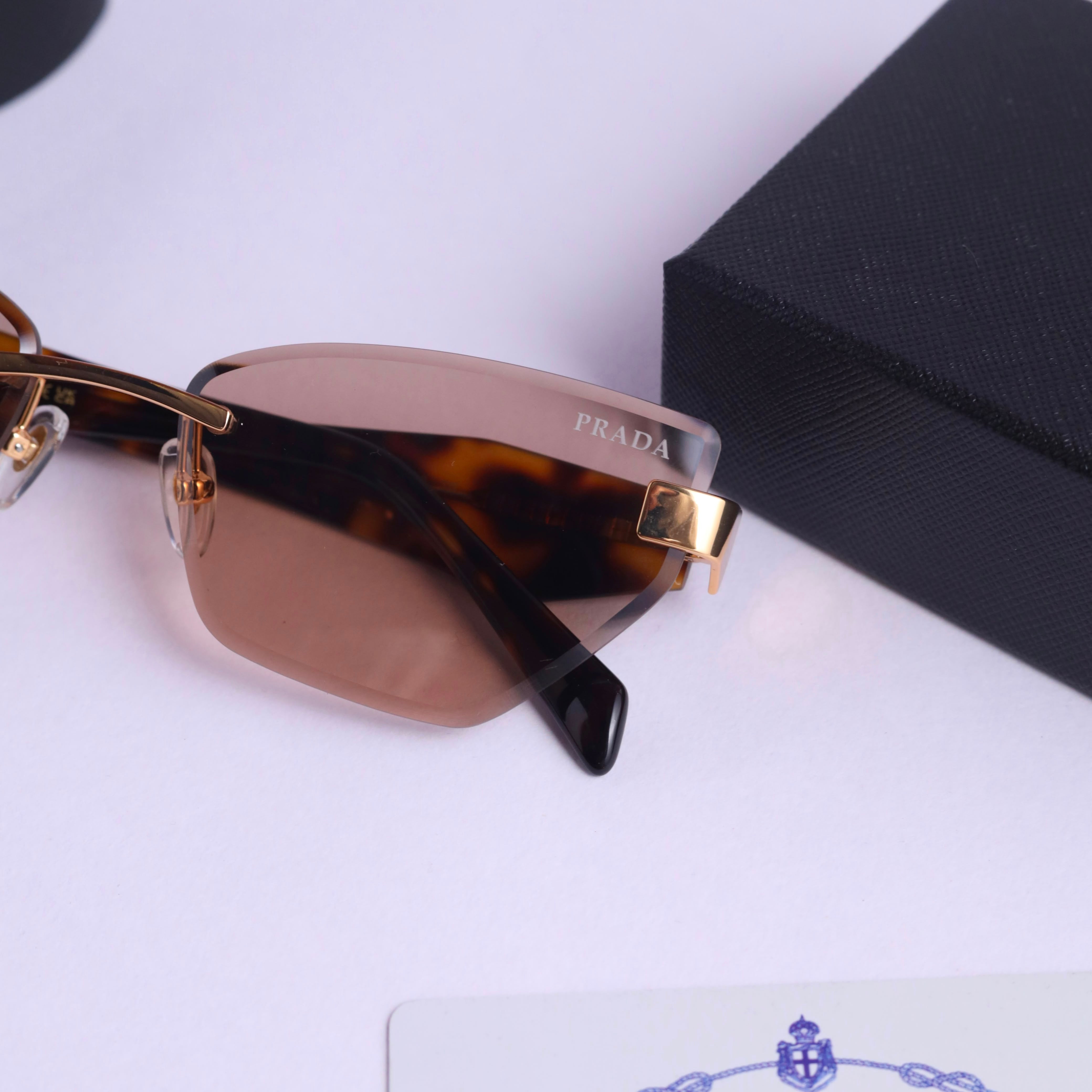Pra_da gold peach unisex with box kit