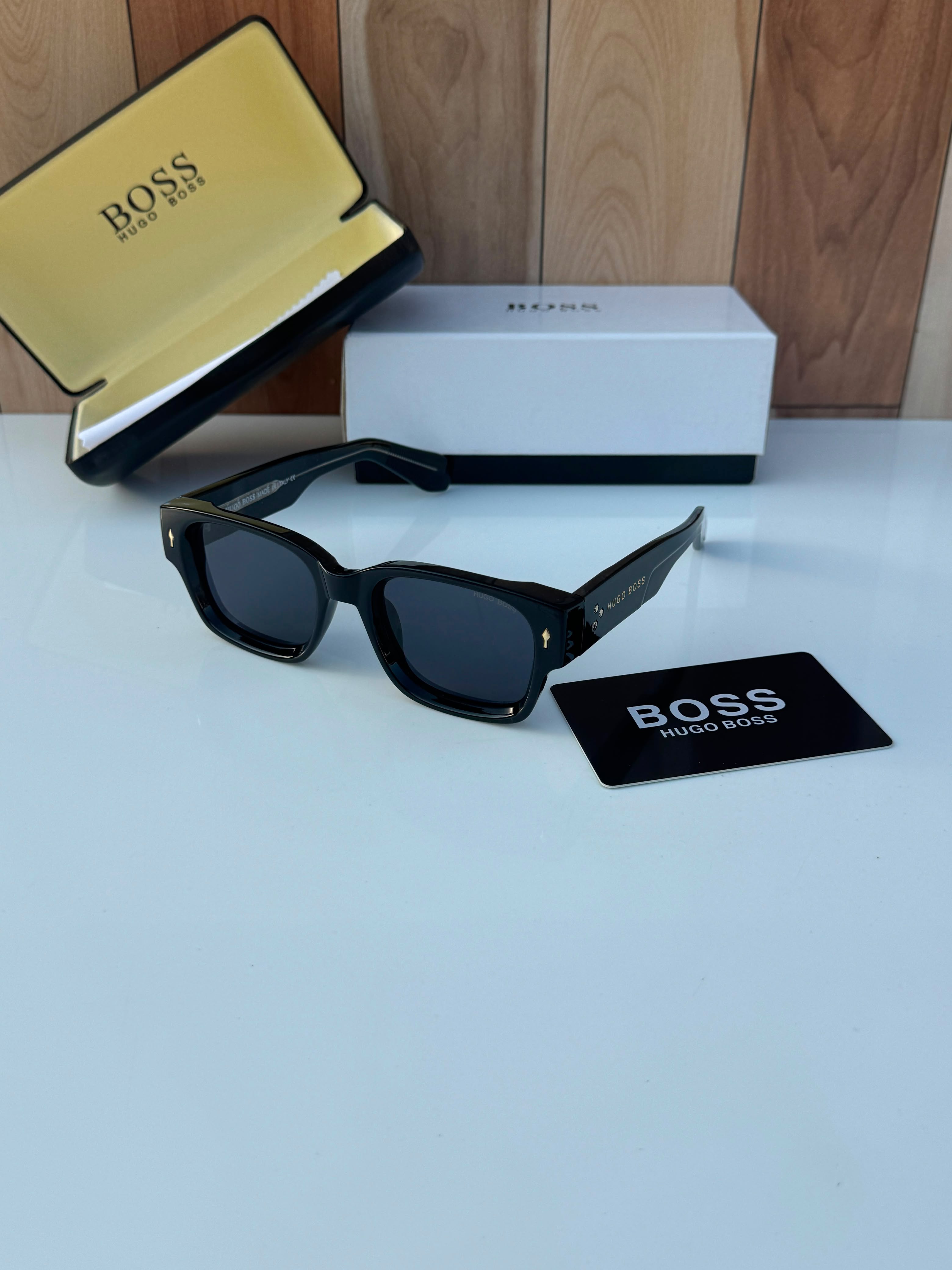 Hugo_boss black edition for mens with box kit
