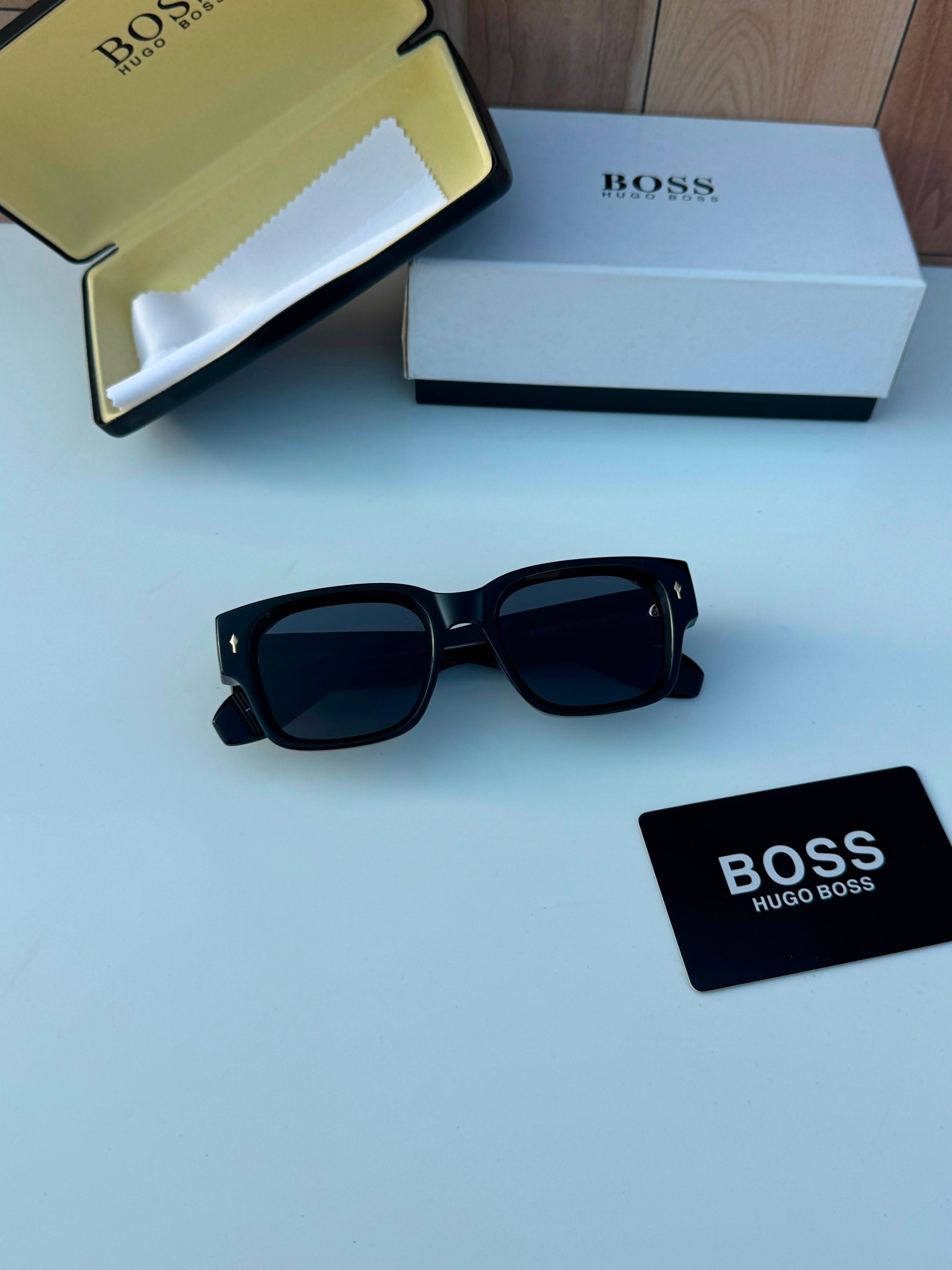 Hugo_boss black edition for mens with box kit