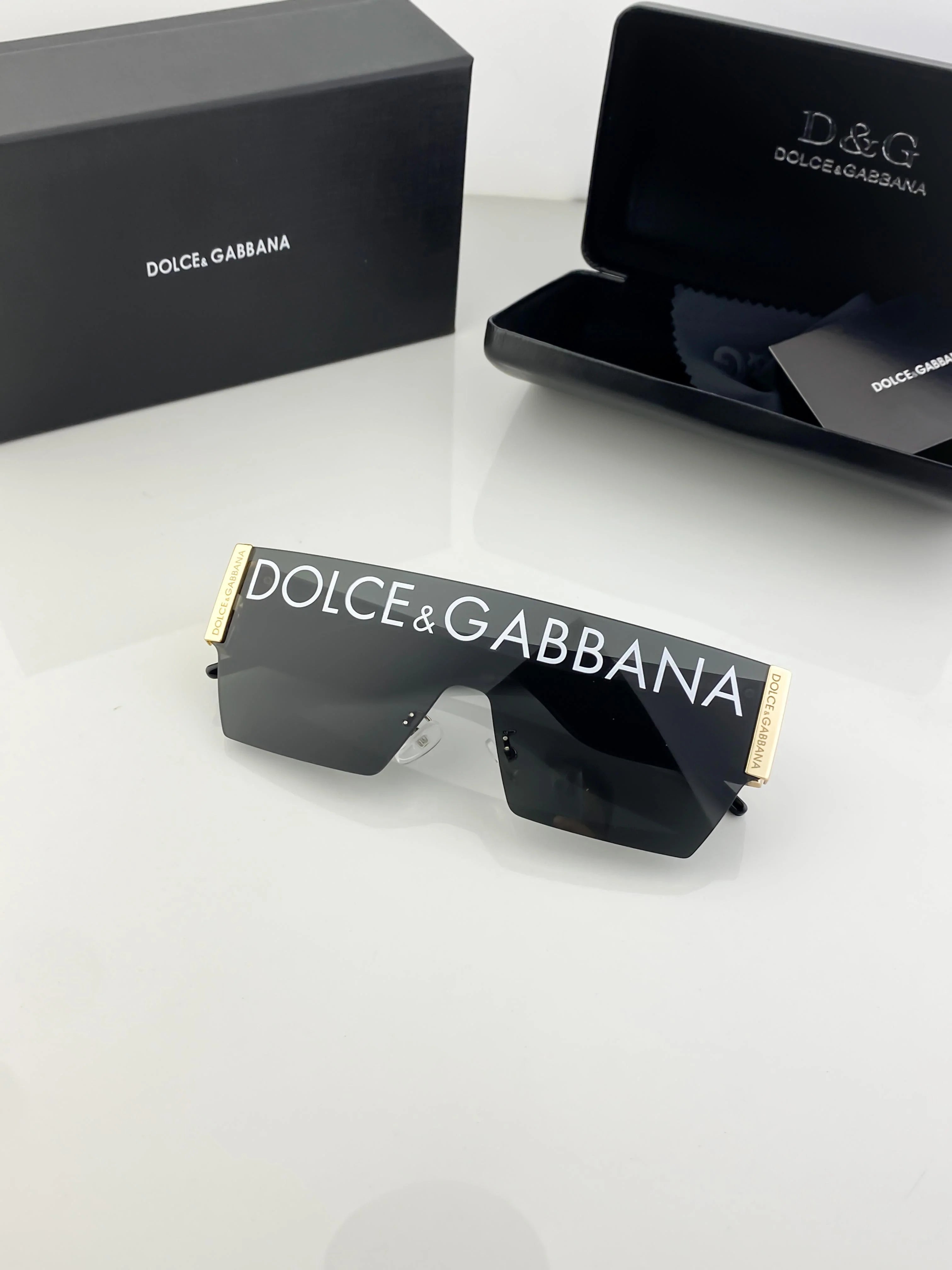 DOL GOLD BLACK 6864 B