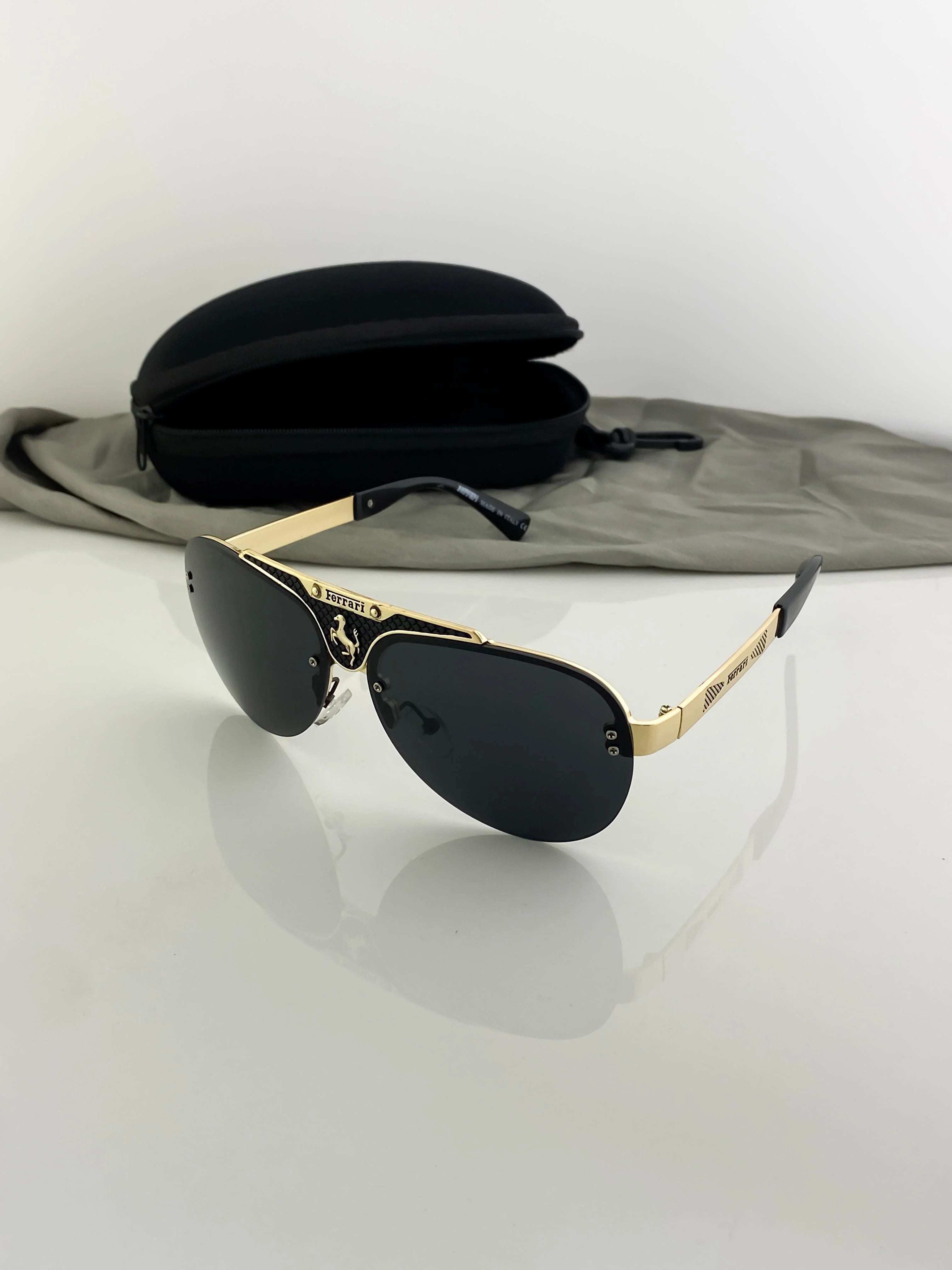 FER GOLD BLACK 005