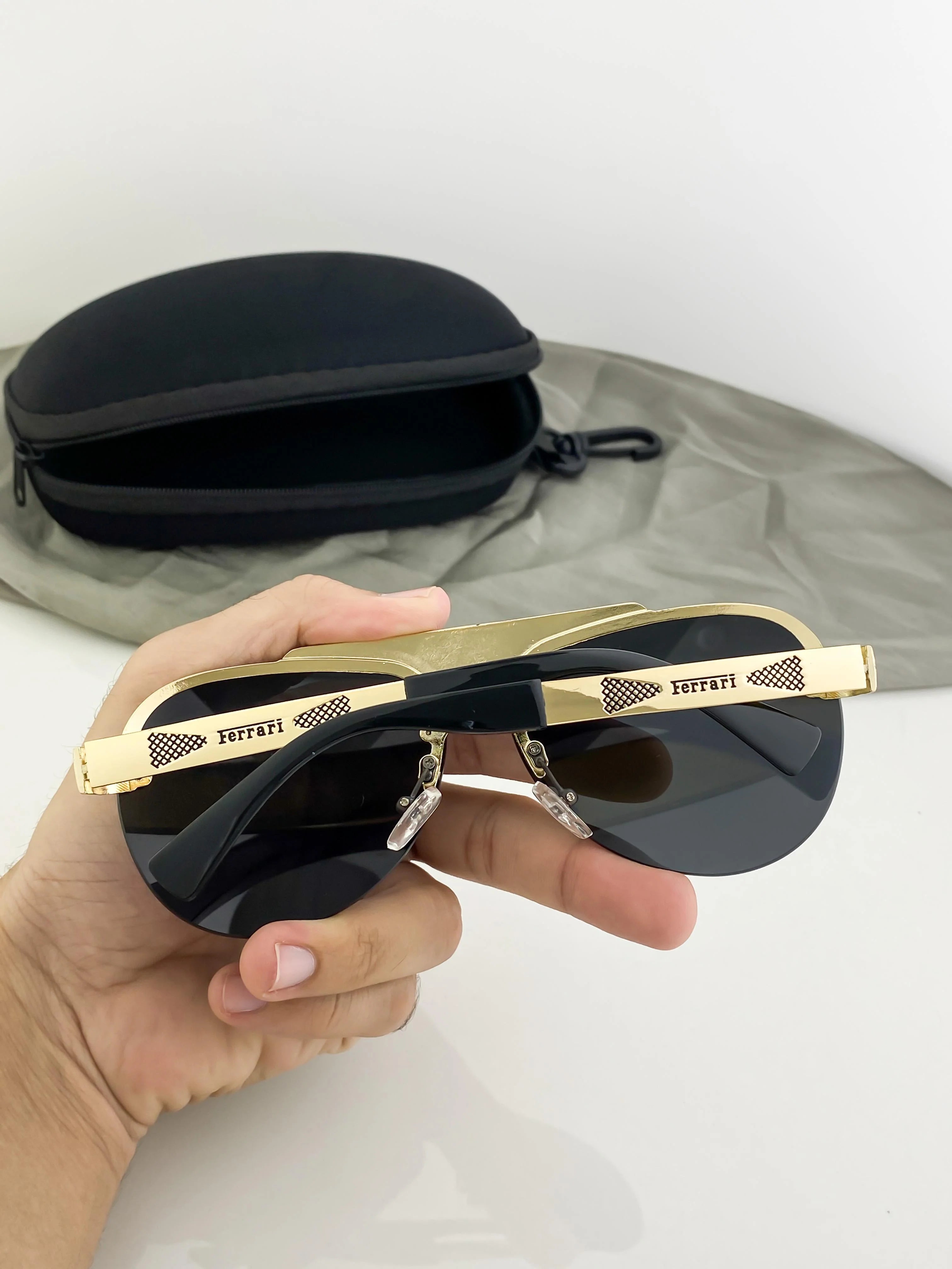 FER GOLD BLACK 005