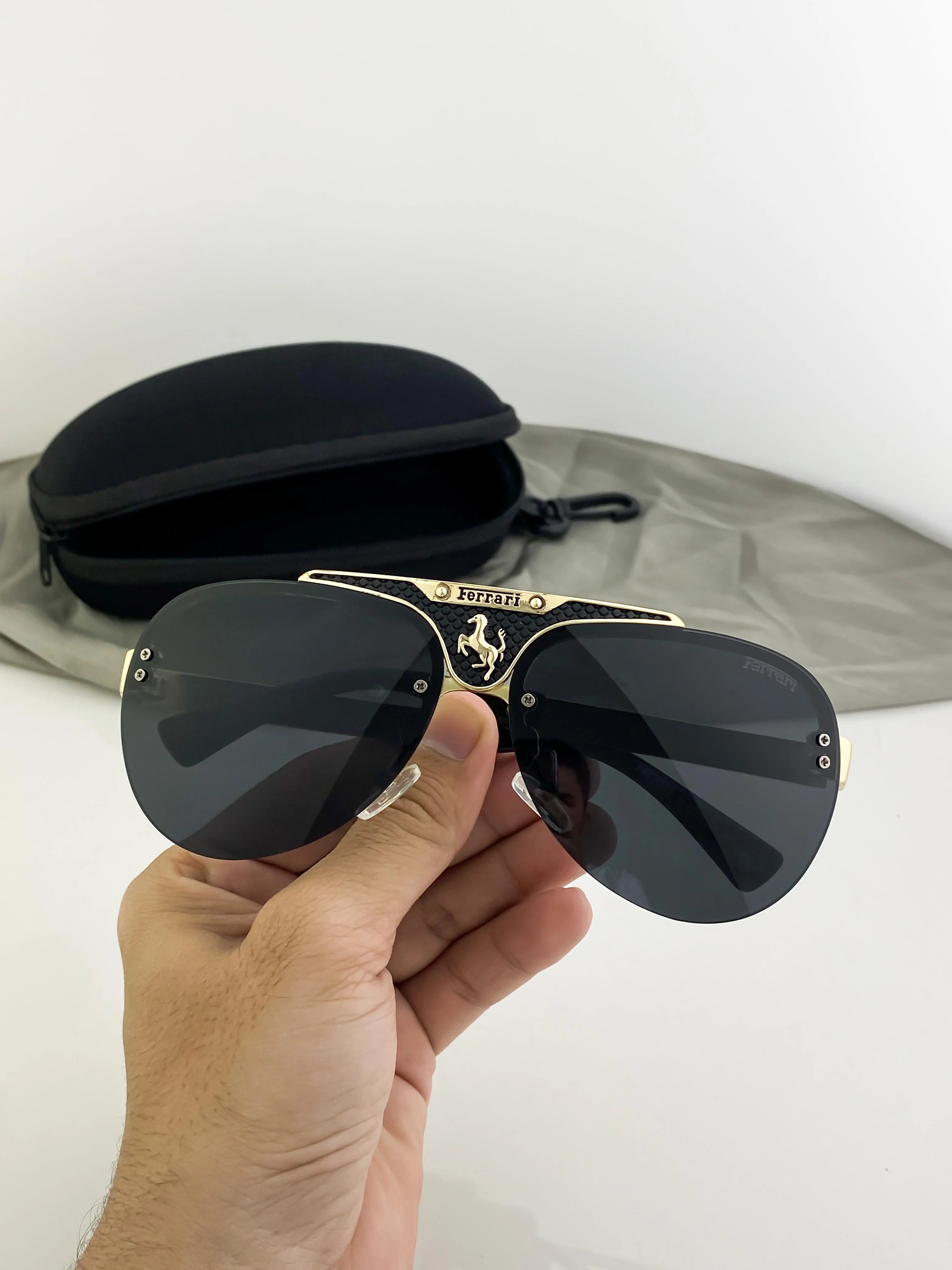 FER GOLD BLACK 005