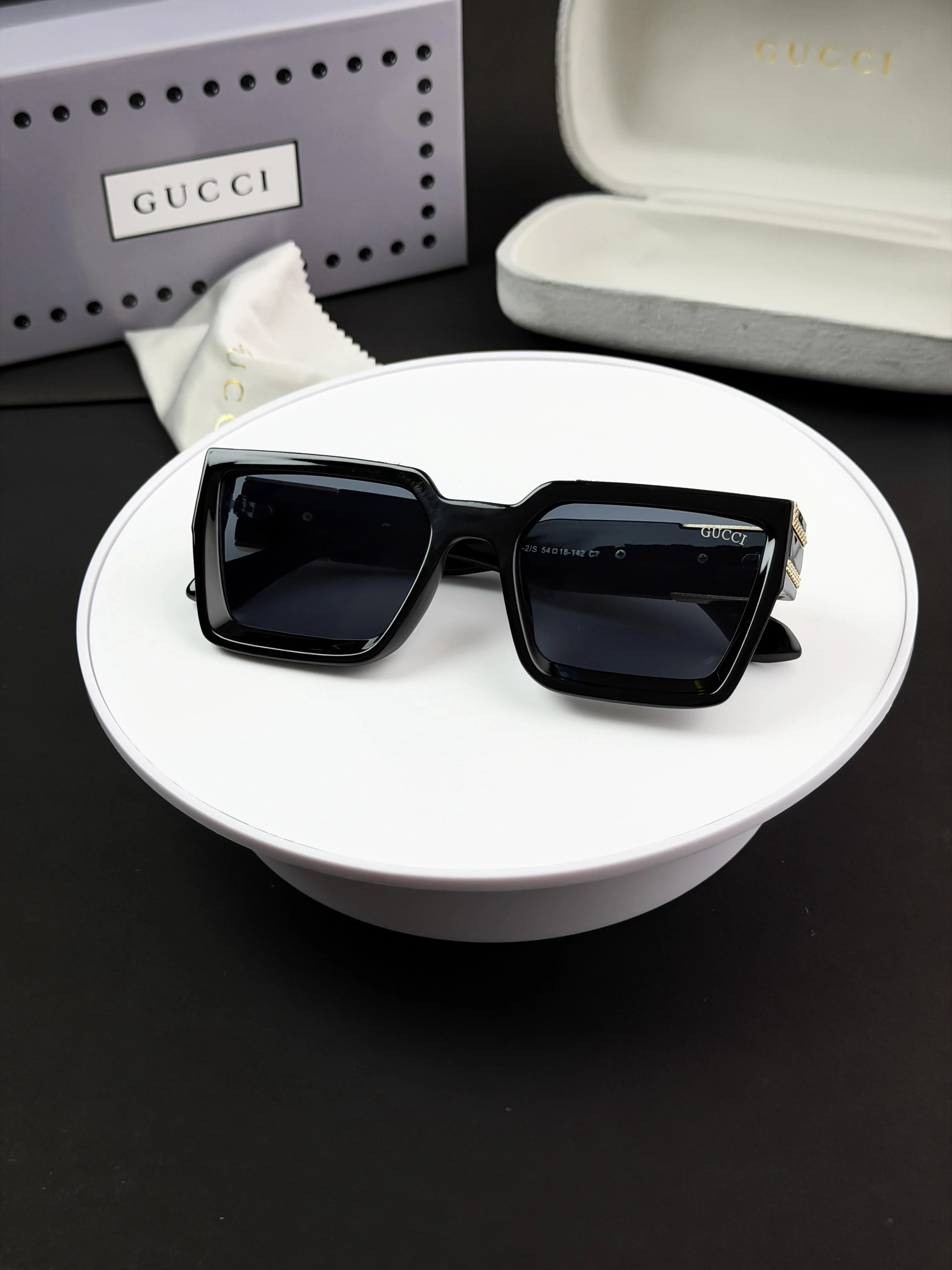 GU I GOLD BLACK GG2