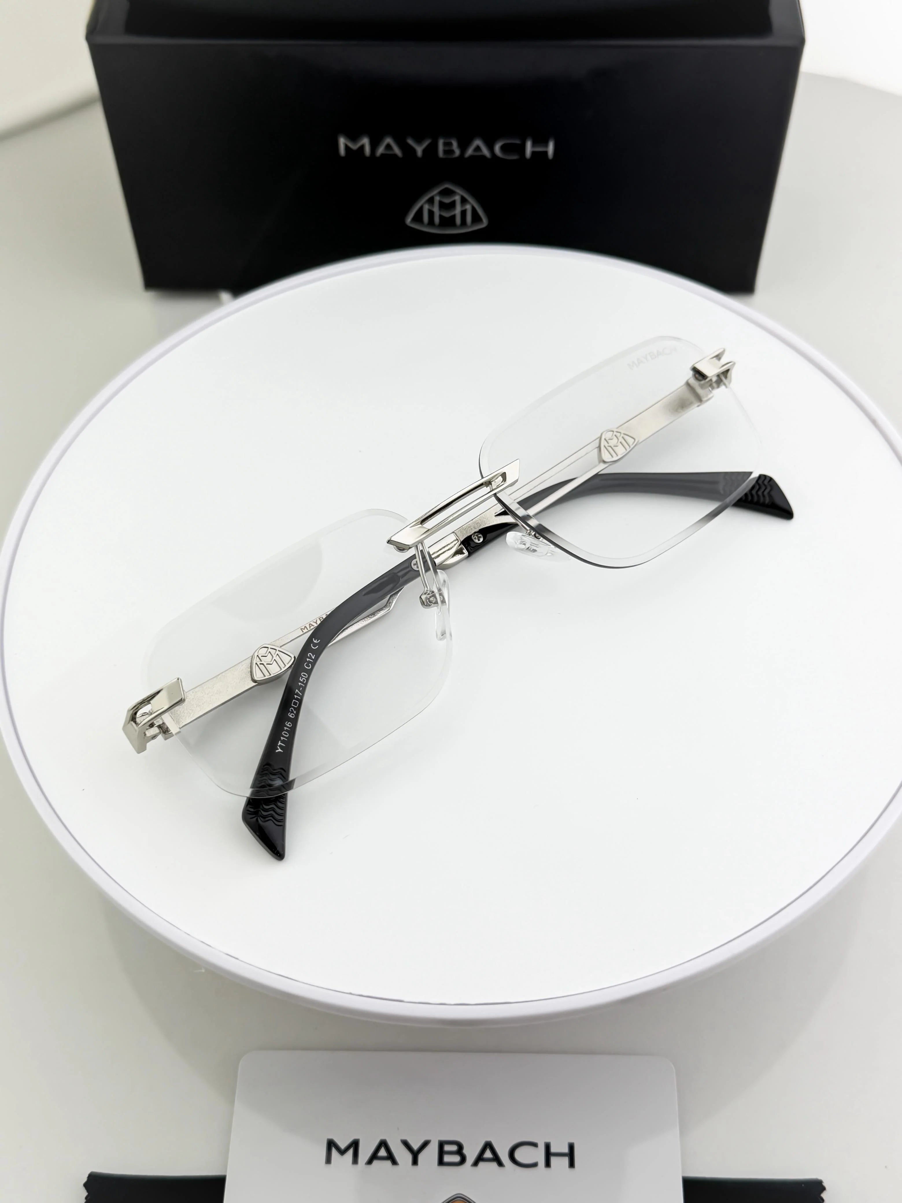 MAY SILVER BLACK 1016