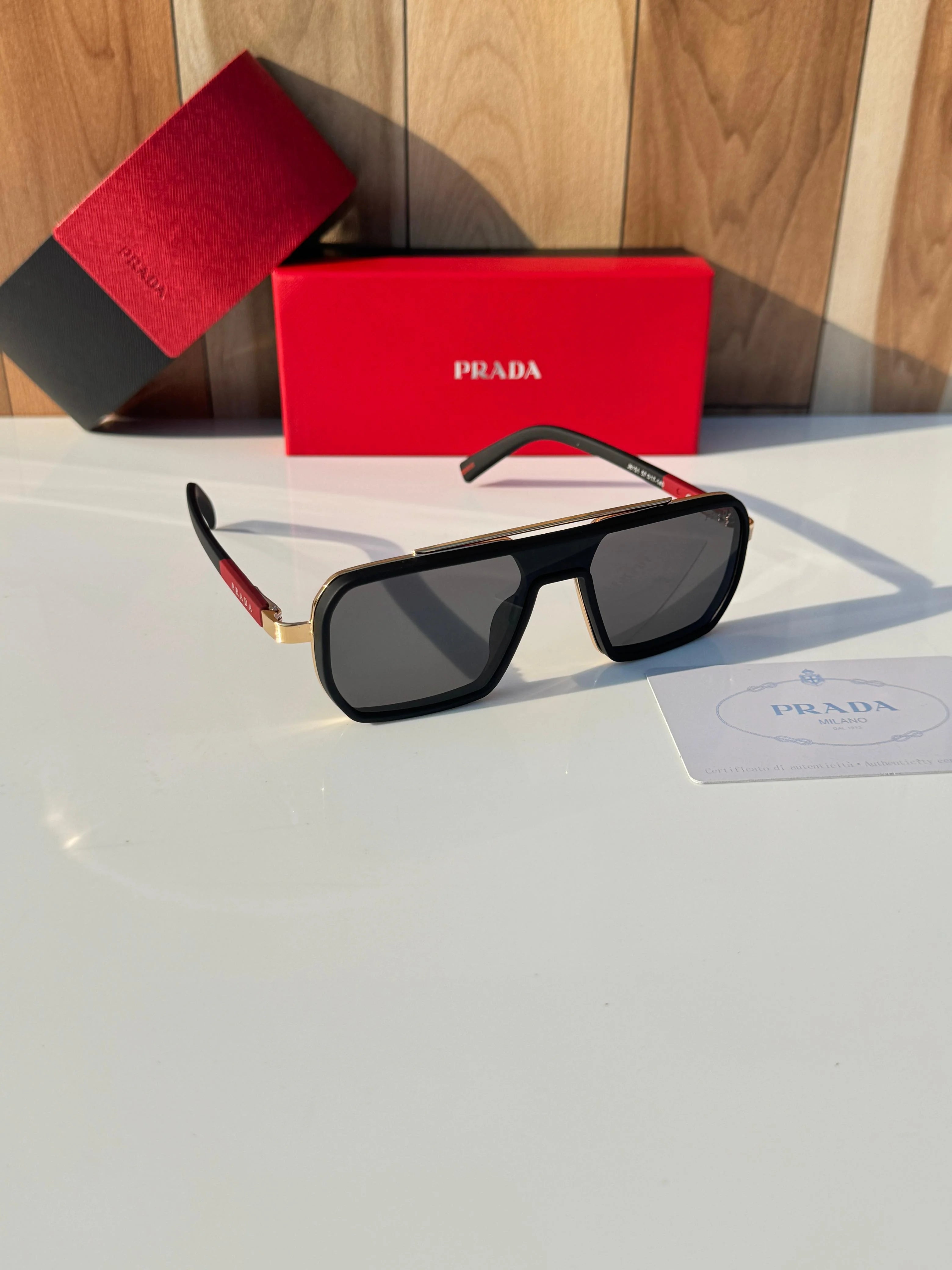 Pra 8151 black gold SUNGLASS