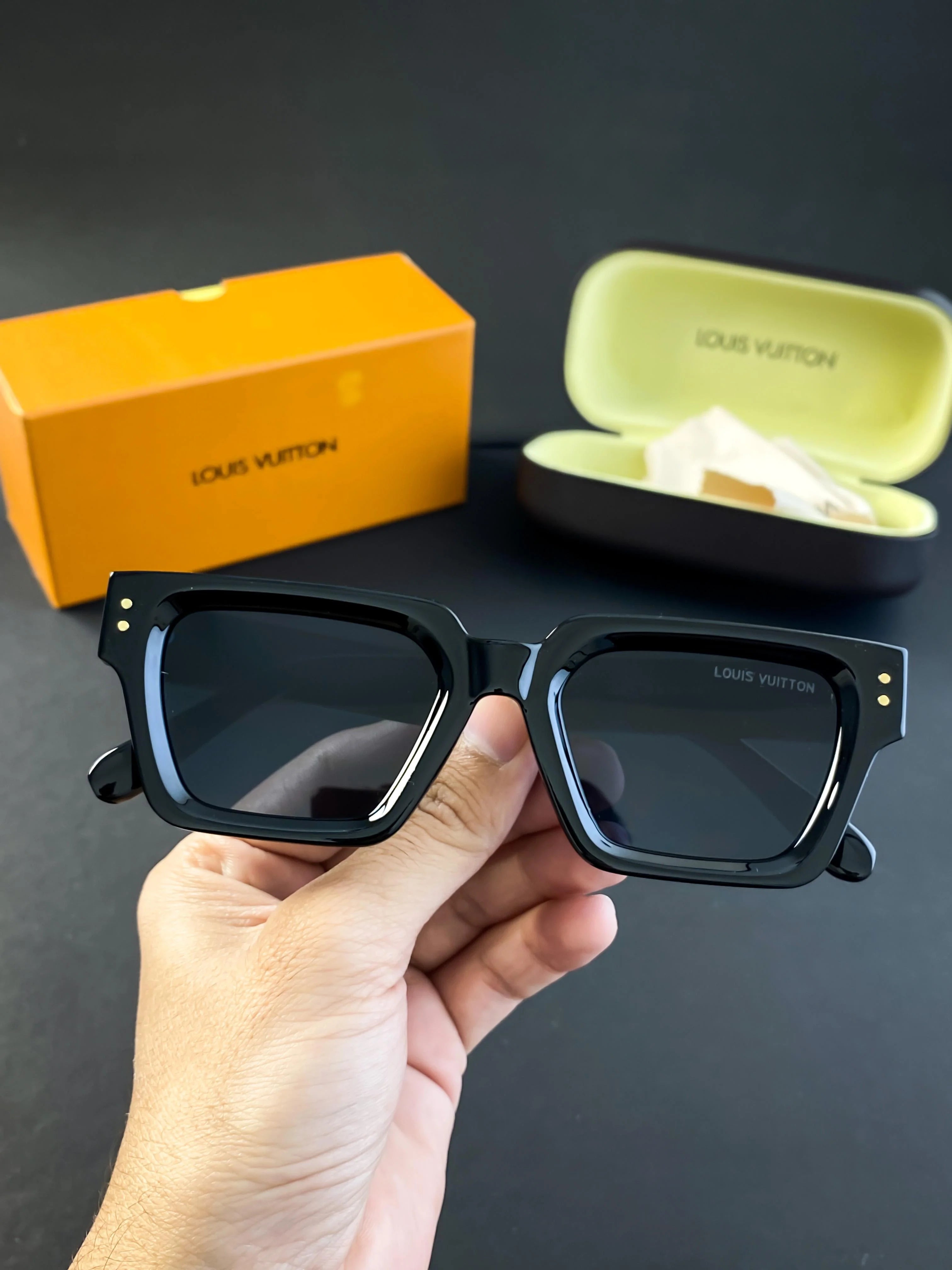 LOU BLACK 8263 SUNGLASS