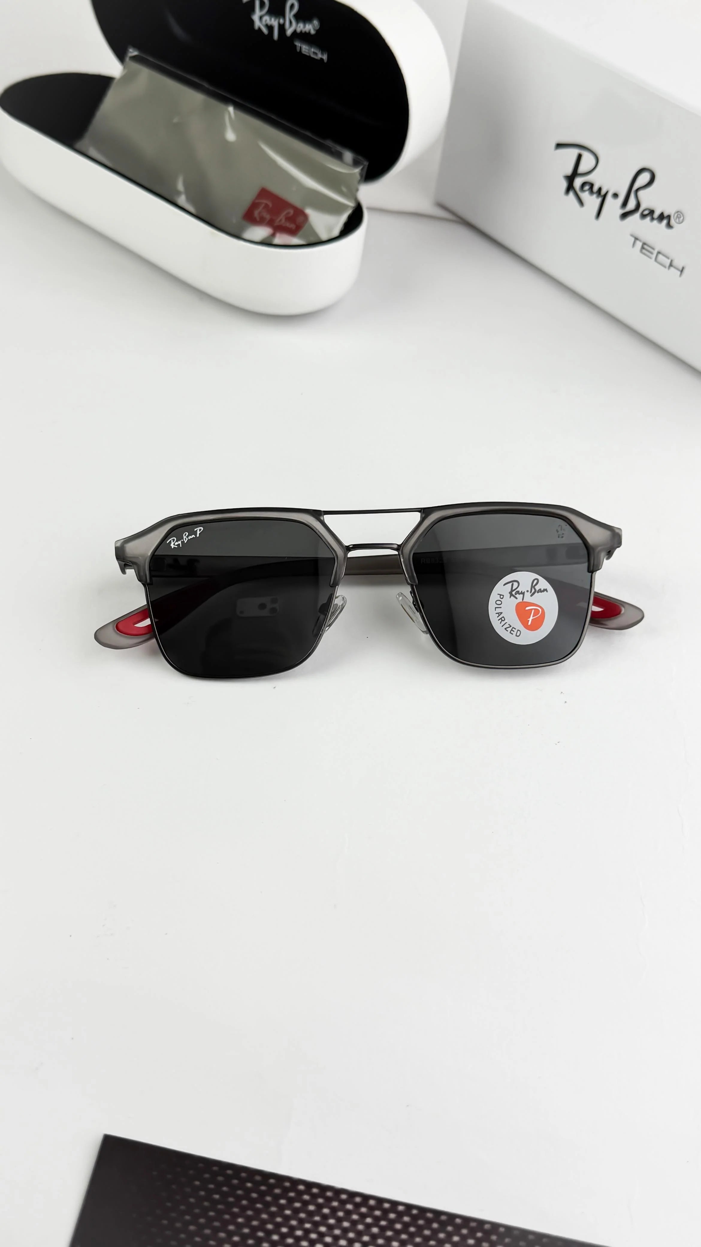 RAY GREY TRANSPRENT 04 SUNGLASS