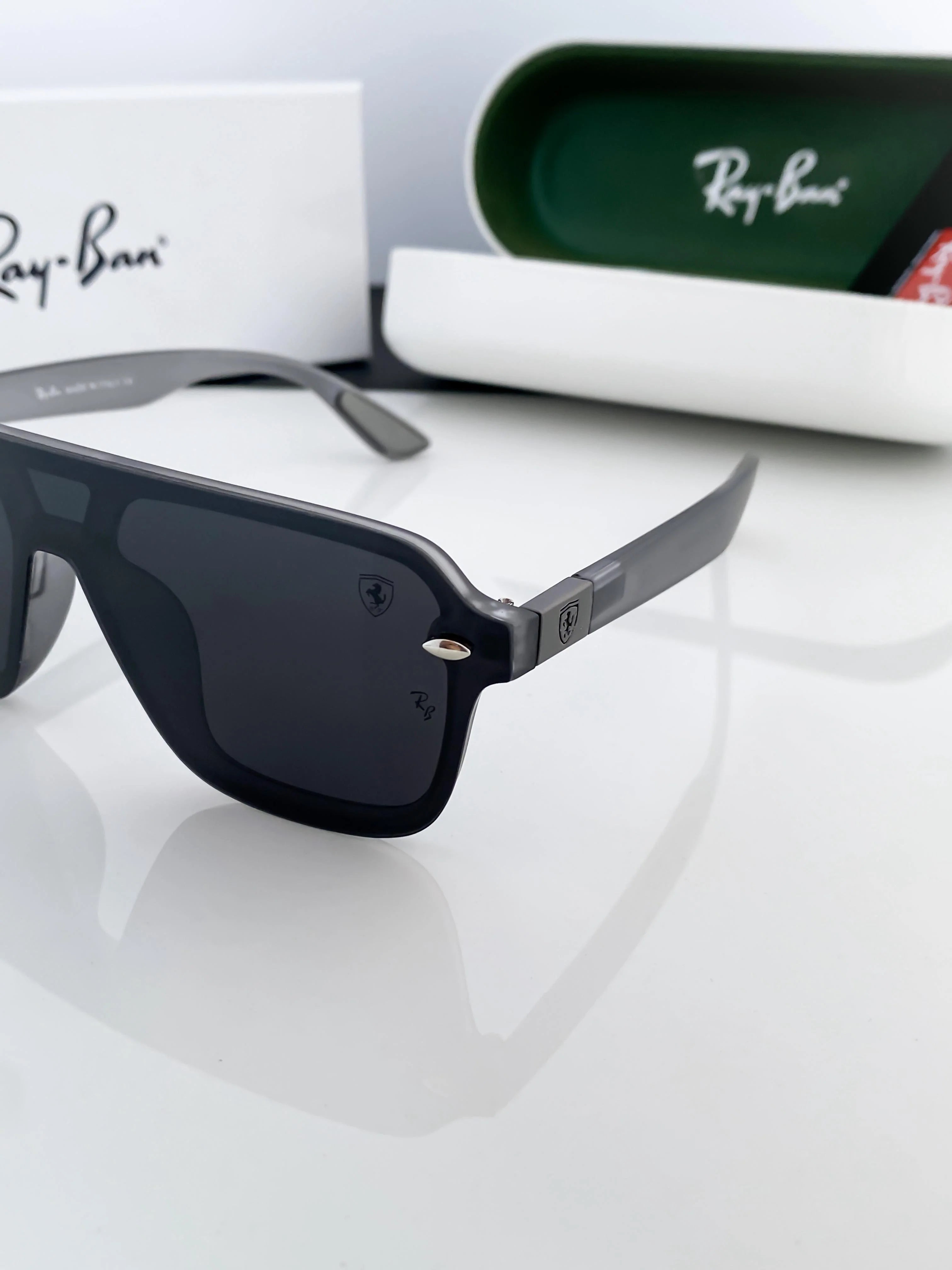 Ray_Ban_black