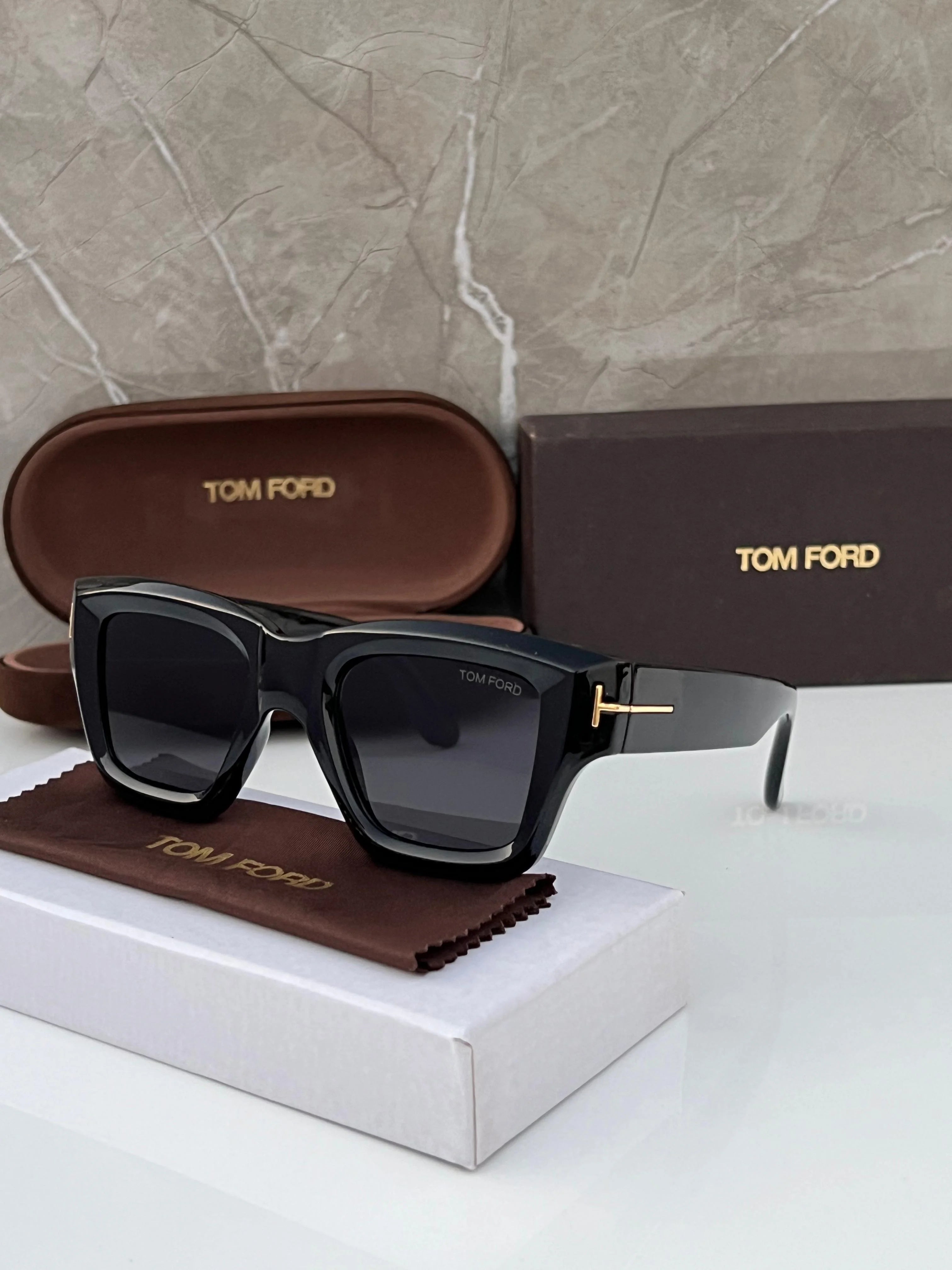 Tom_ford cm *
